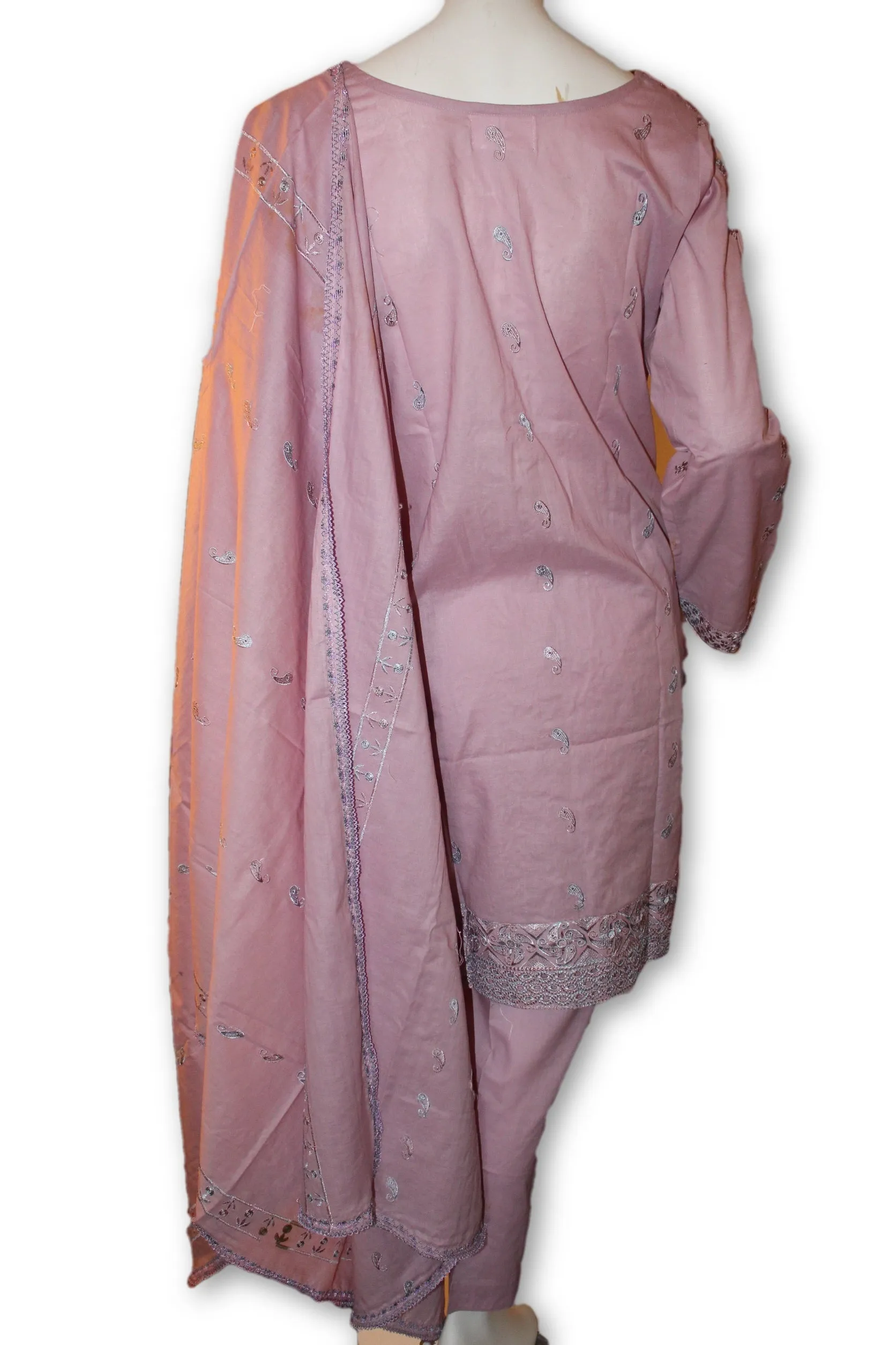 02 Pakistani Indian Fine Design Chicken Embroidered 3 Pcs Suit