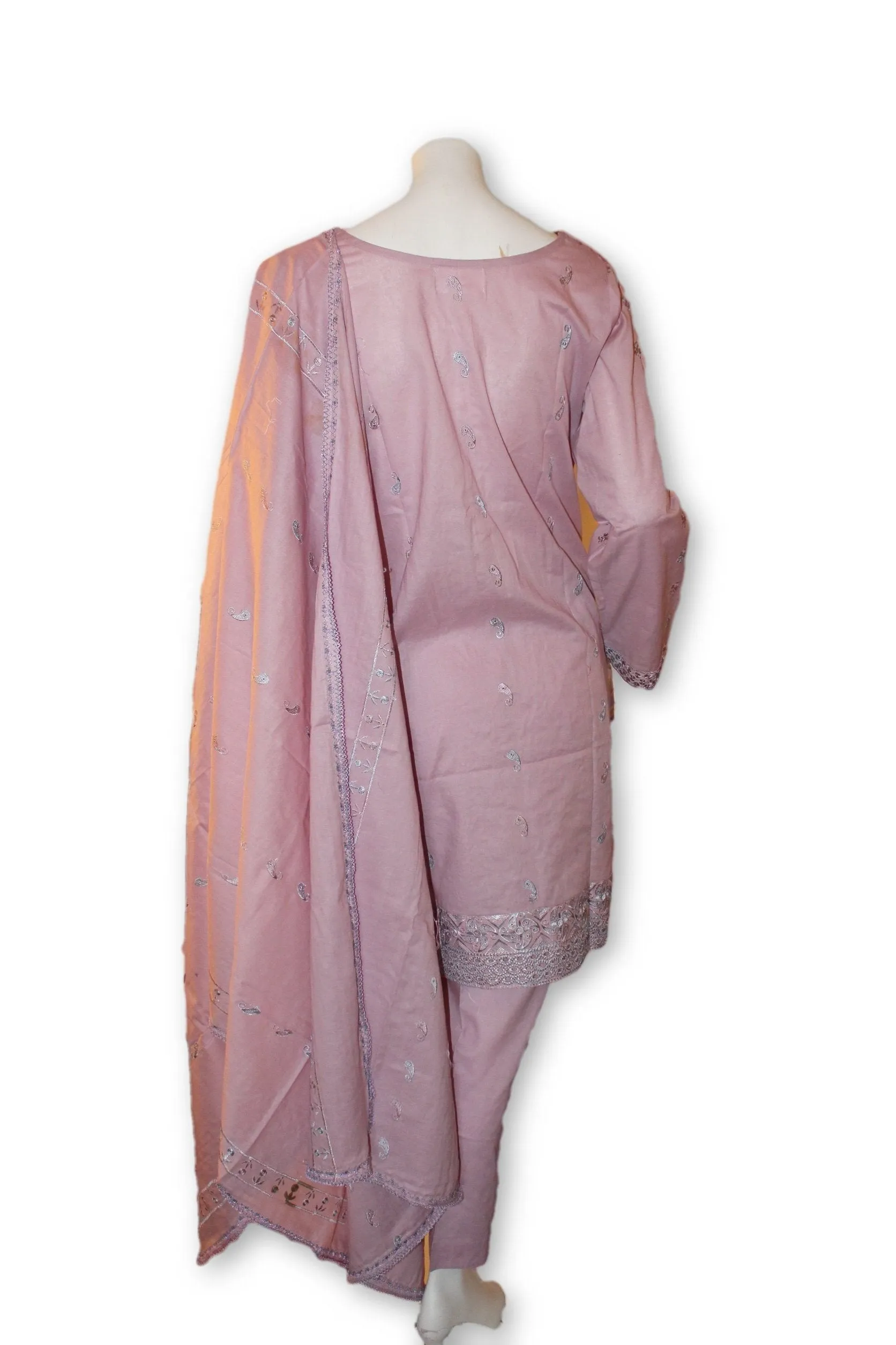 02 Pakistani Indian Fine Design Chicken Embroidered 3 Pcs Suit