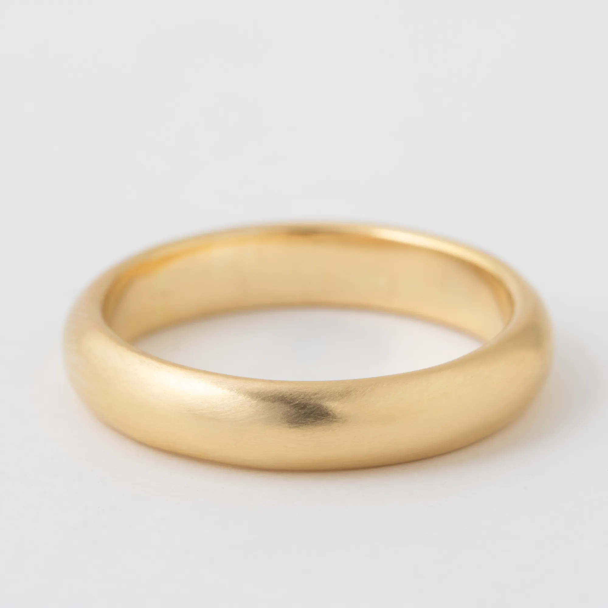 4mm Domed Smooth Band - 18k Yellow Gold