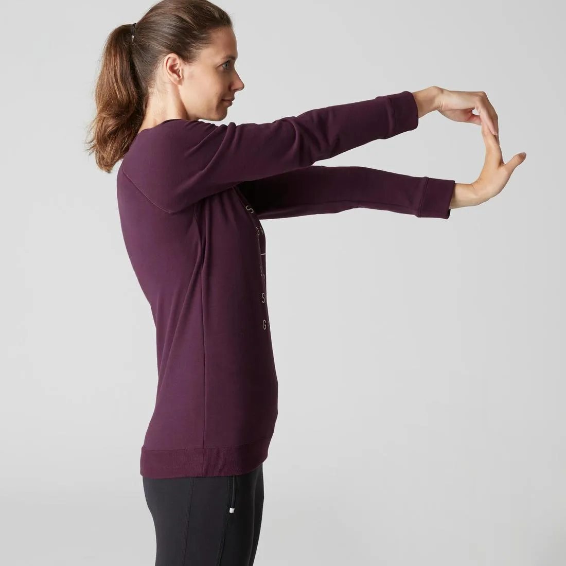 500 Women's Gym Stretching Sweatshirt - Mottled Purple