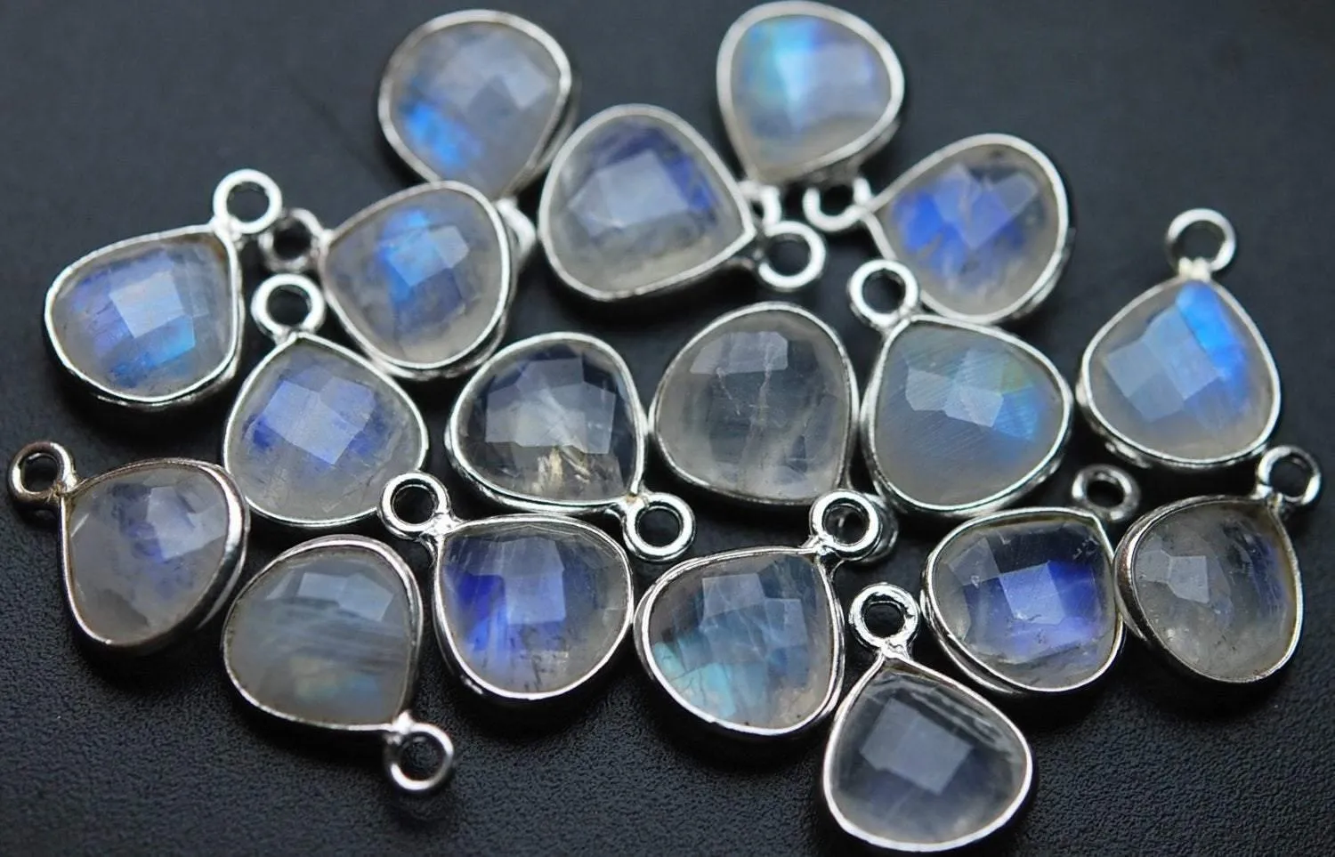 925 Sterling Silver,Rainbow Moonstone Faceted Heart Shape Pendant, 6 Piece Of 15mm Approx