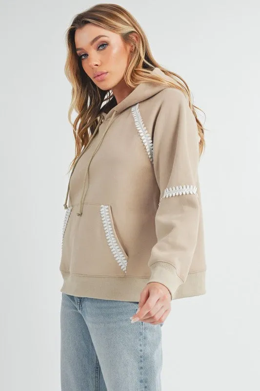 Aemi   Co Lace Detail Drawstring Hoodie with Kangaroo Pocket