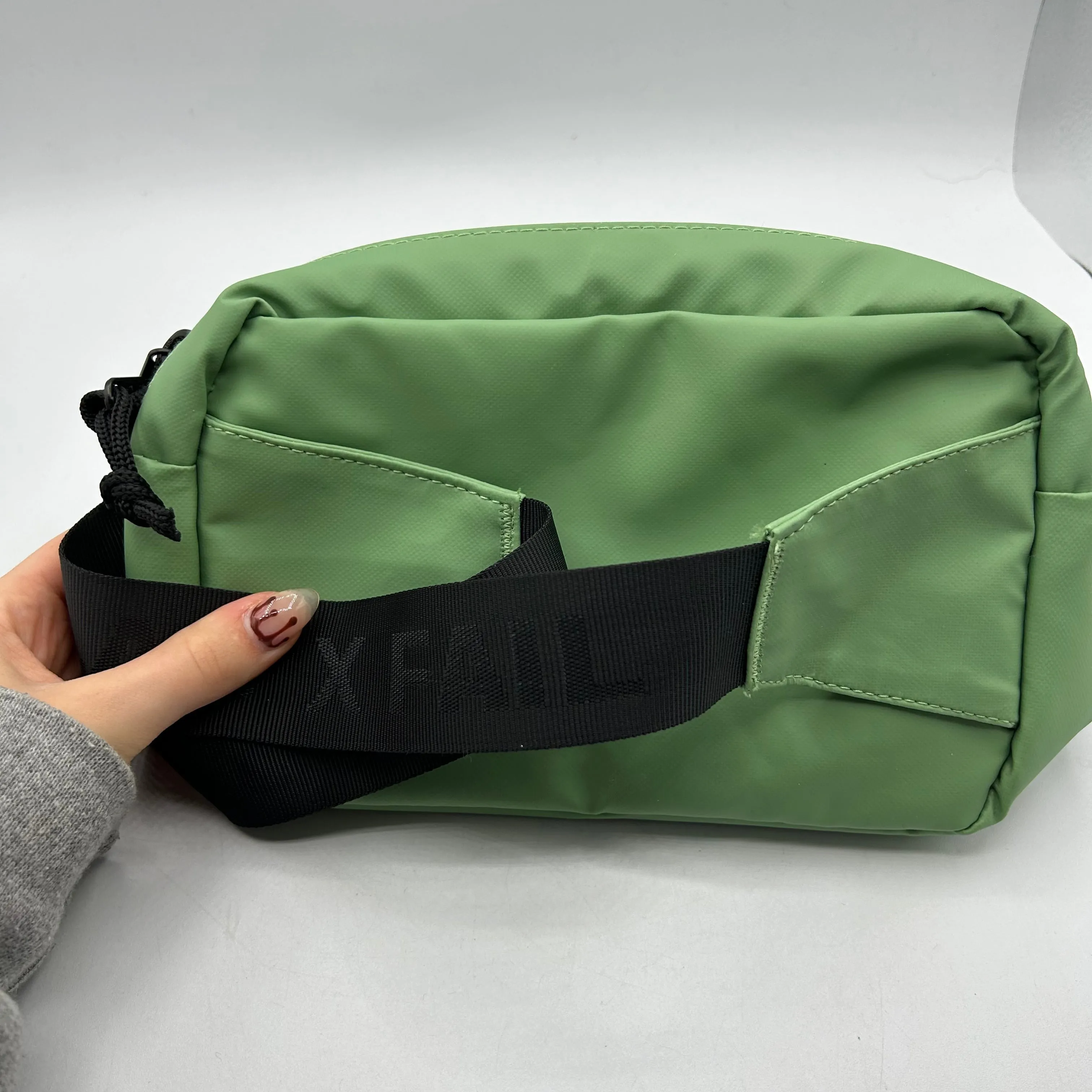 Belt Bag By Cmb, Size: Medium