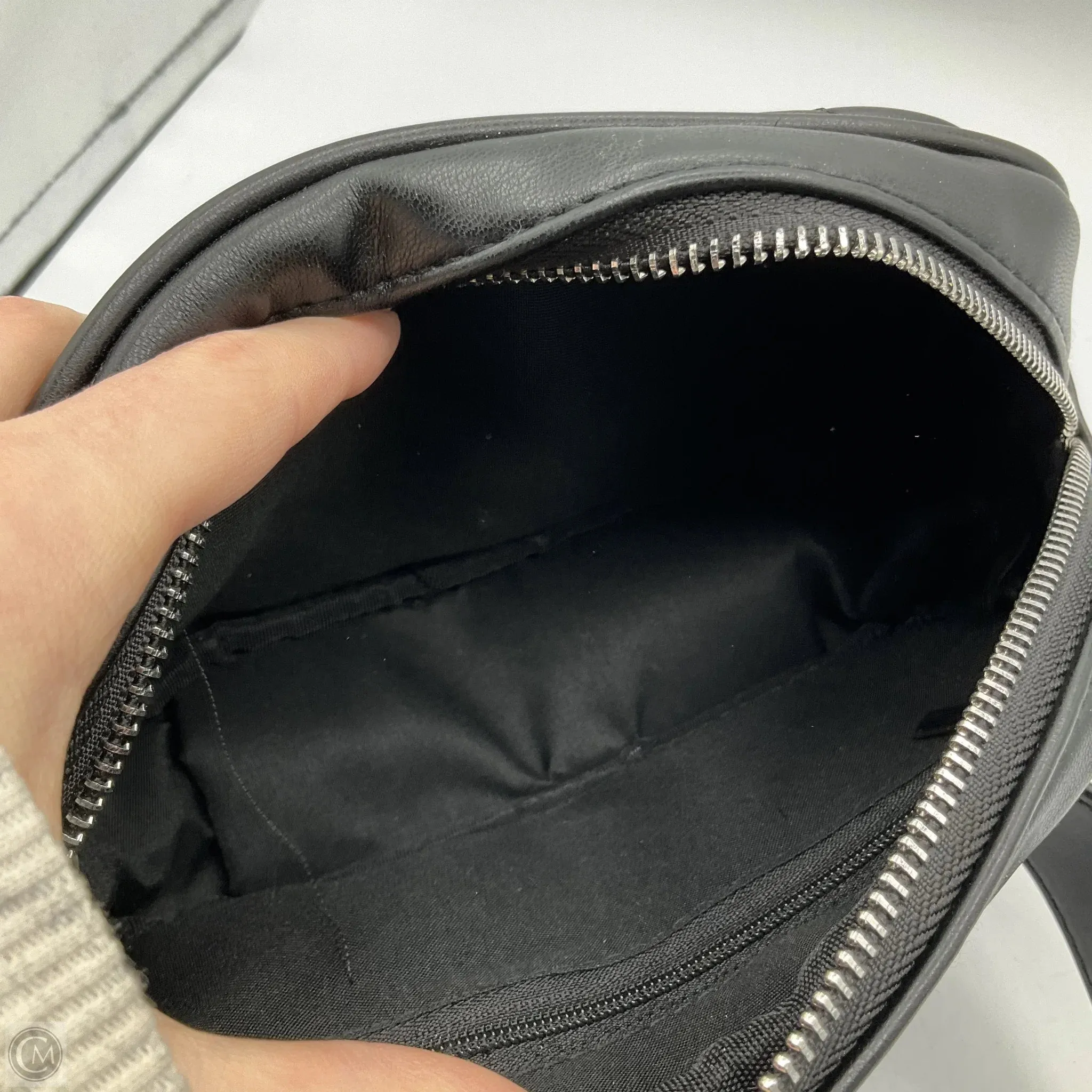 Belt Bag By Torrid, Size: Small