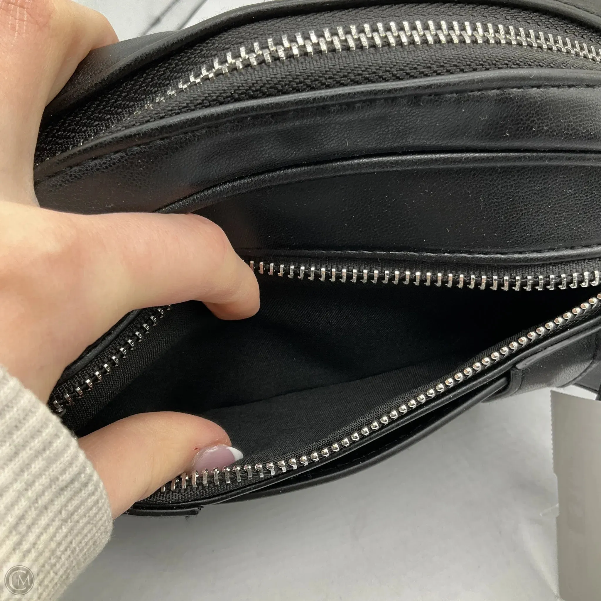 Belt Bag By Torrid, Size: Small