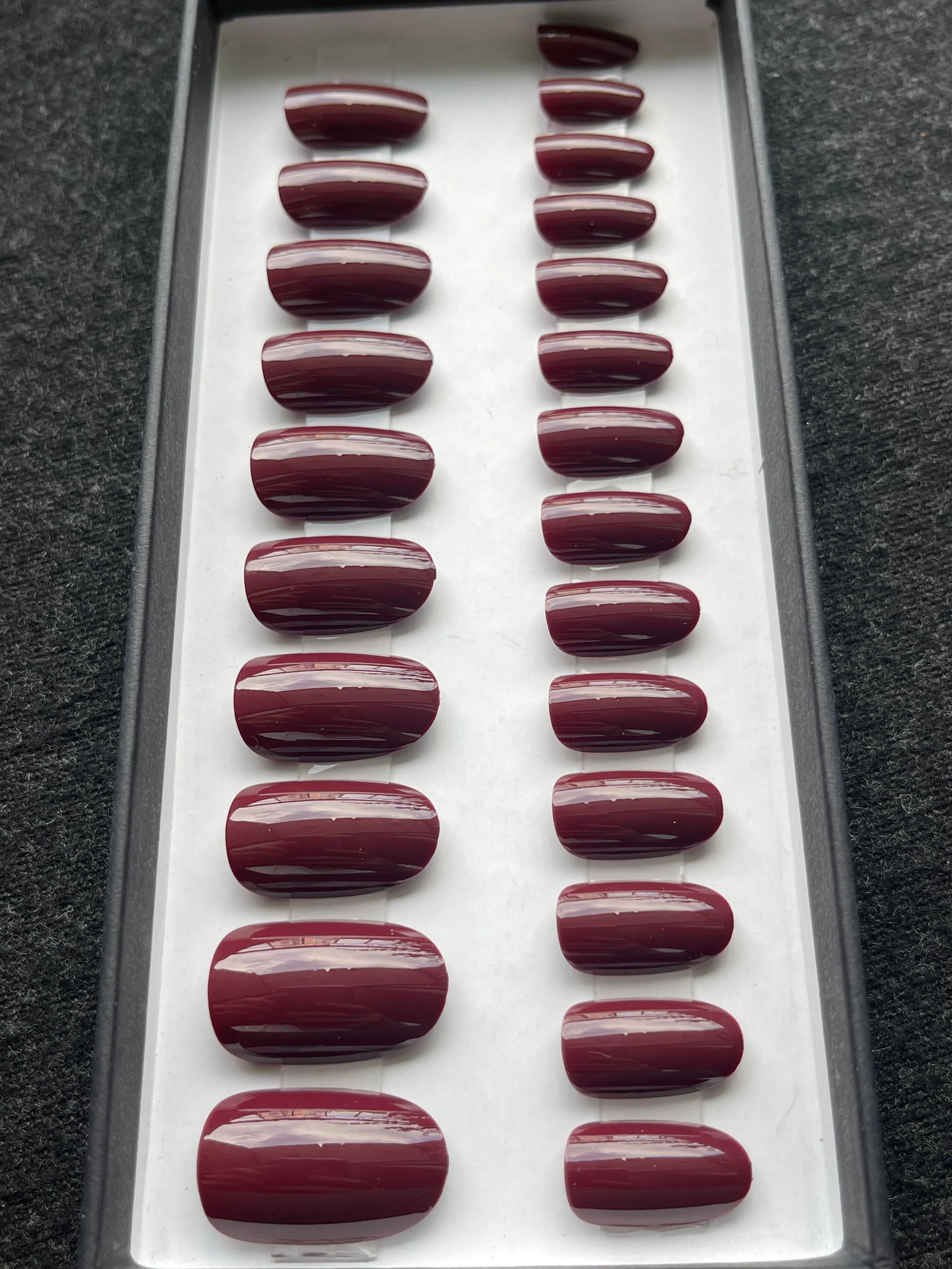 Bordeaux - Glossy Almond