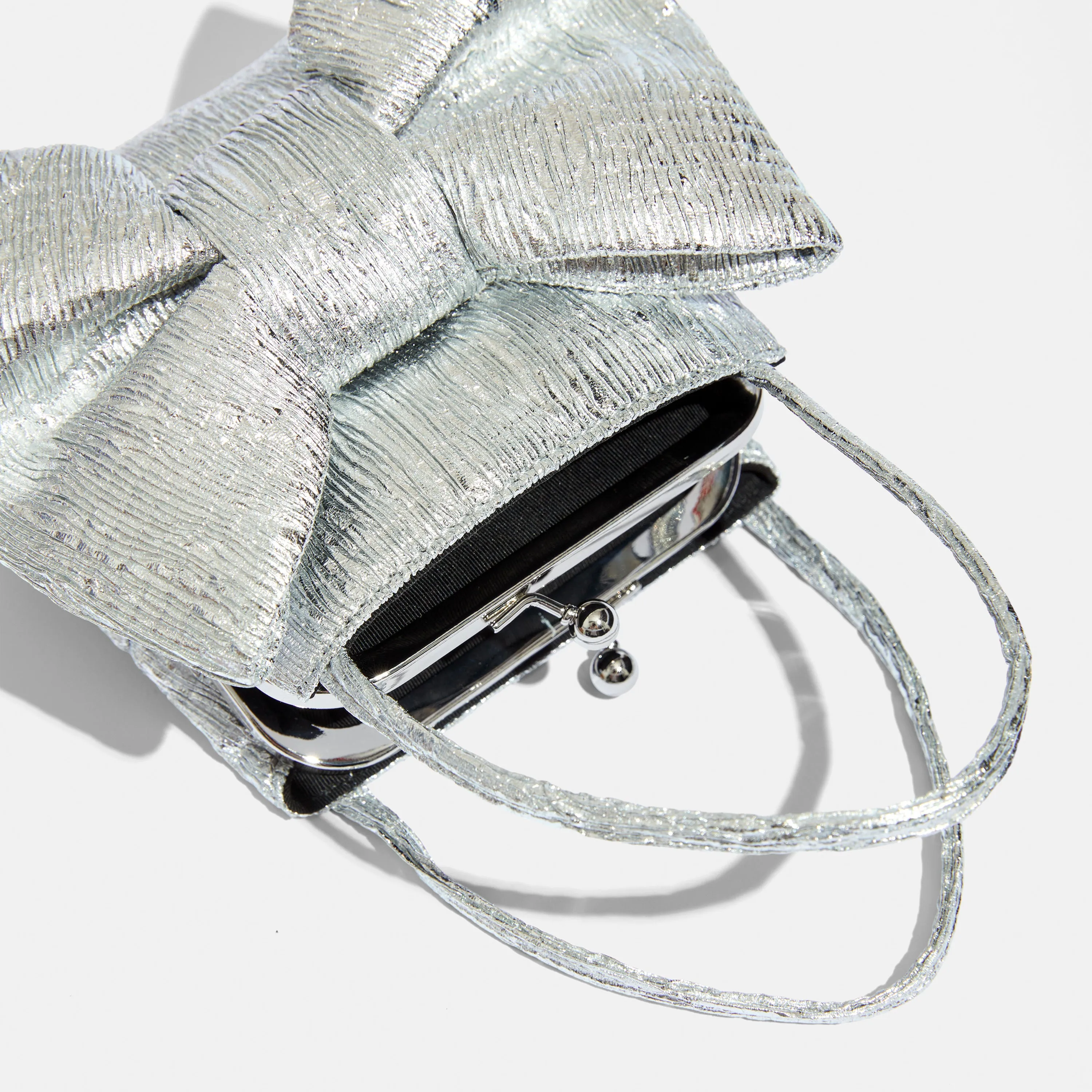 Bow Tie Cig Case in Silver