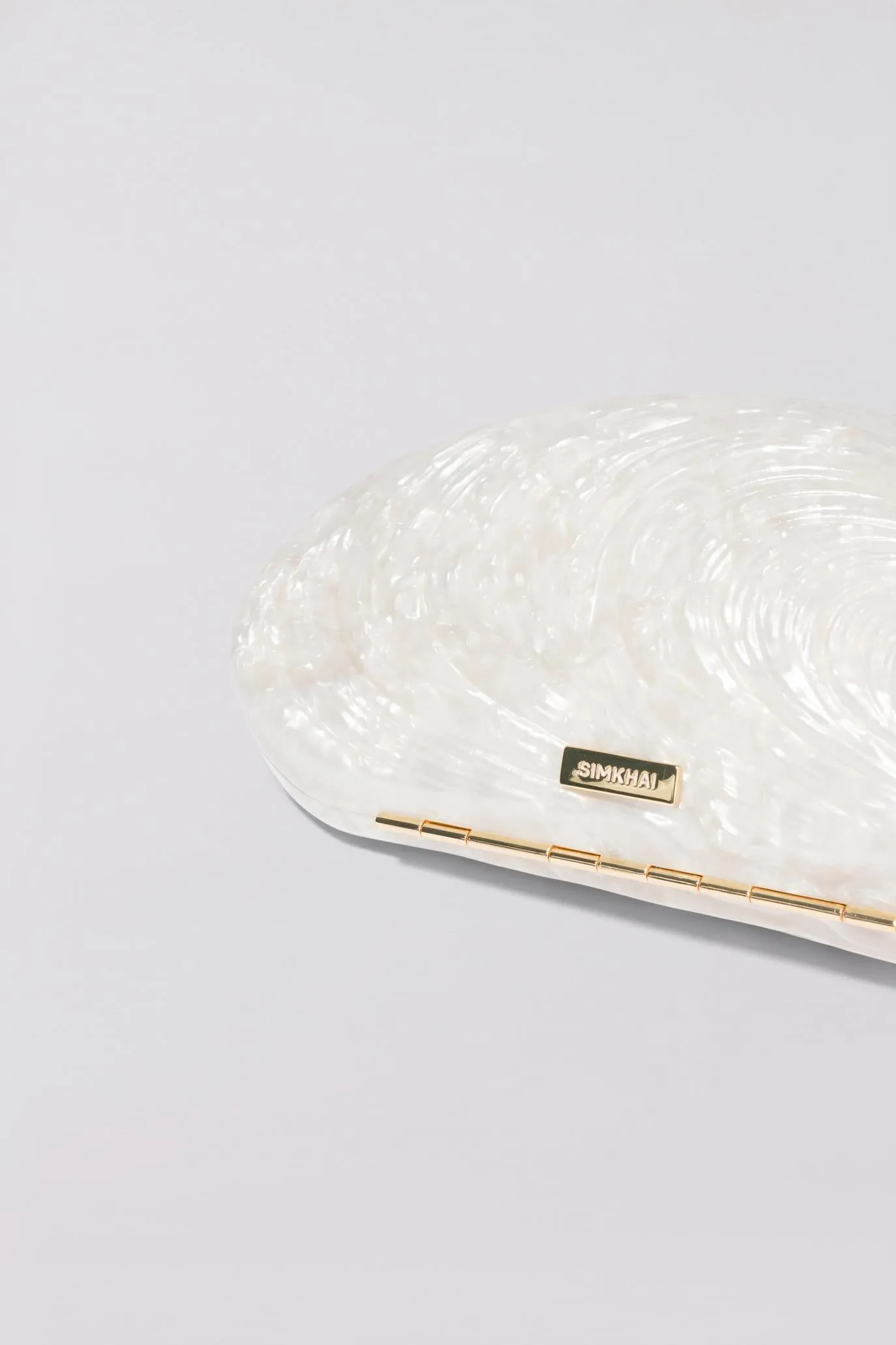 Bridget Oyster Clutch in Pearl