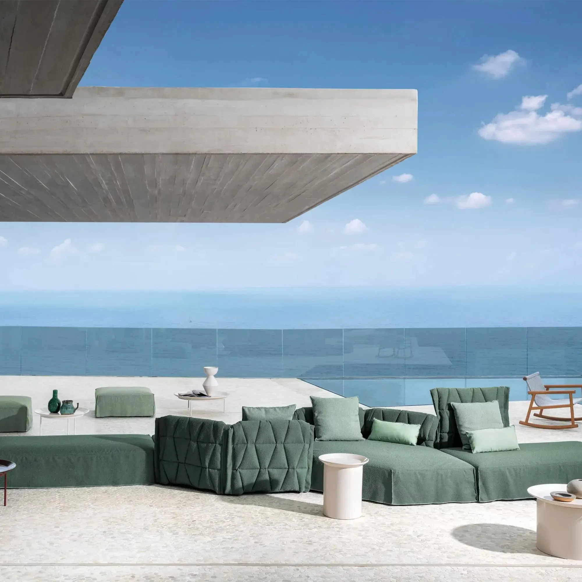 Brise - Outdoor Tables