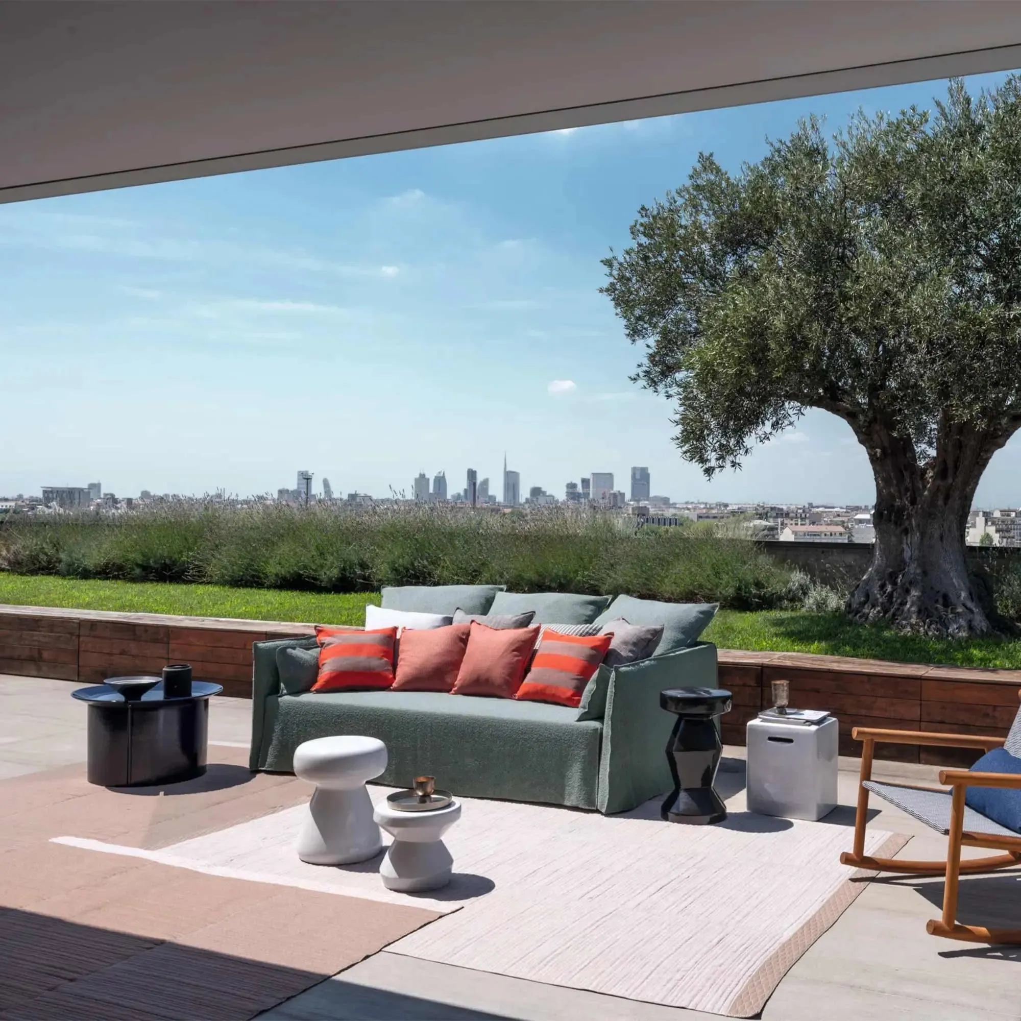 Brise - Outdoor Tables