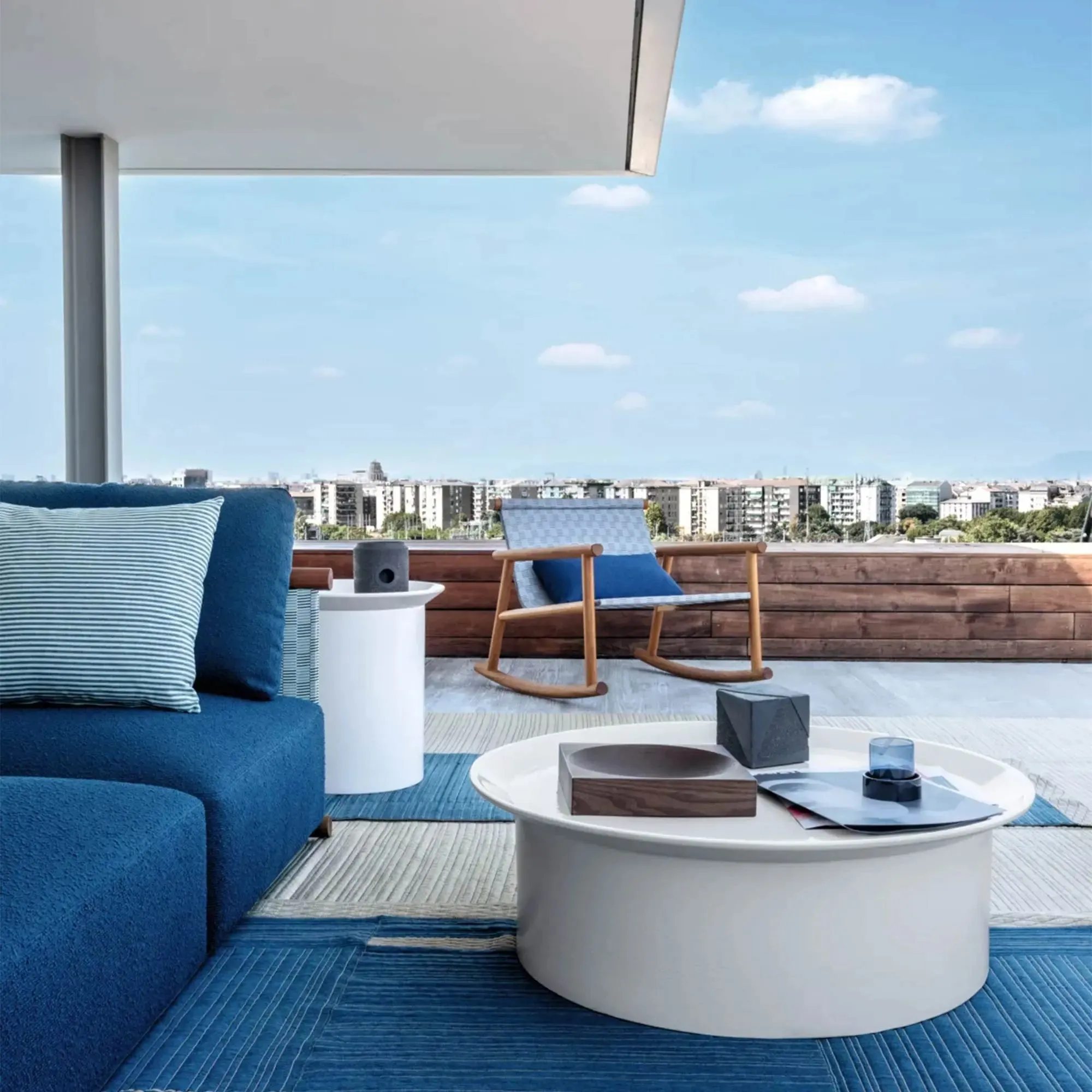 Brise - Outdoor Tables