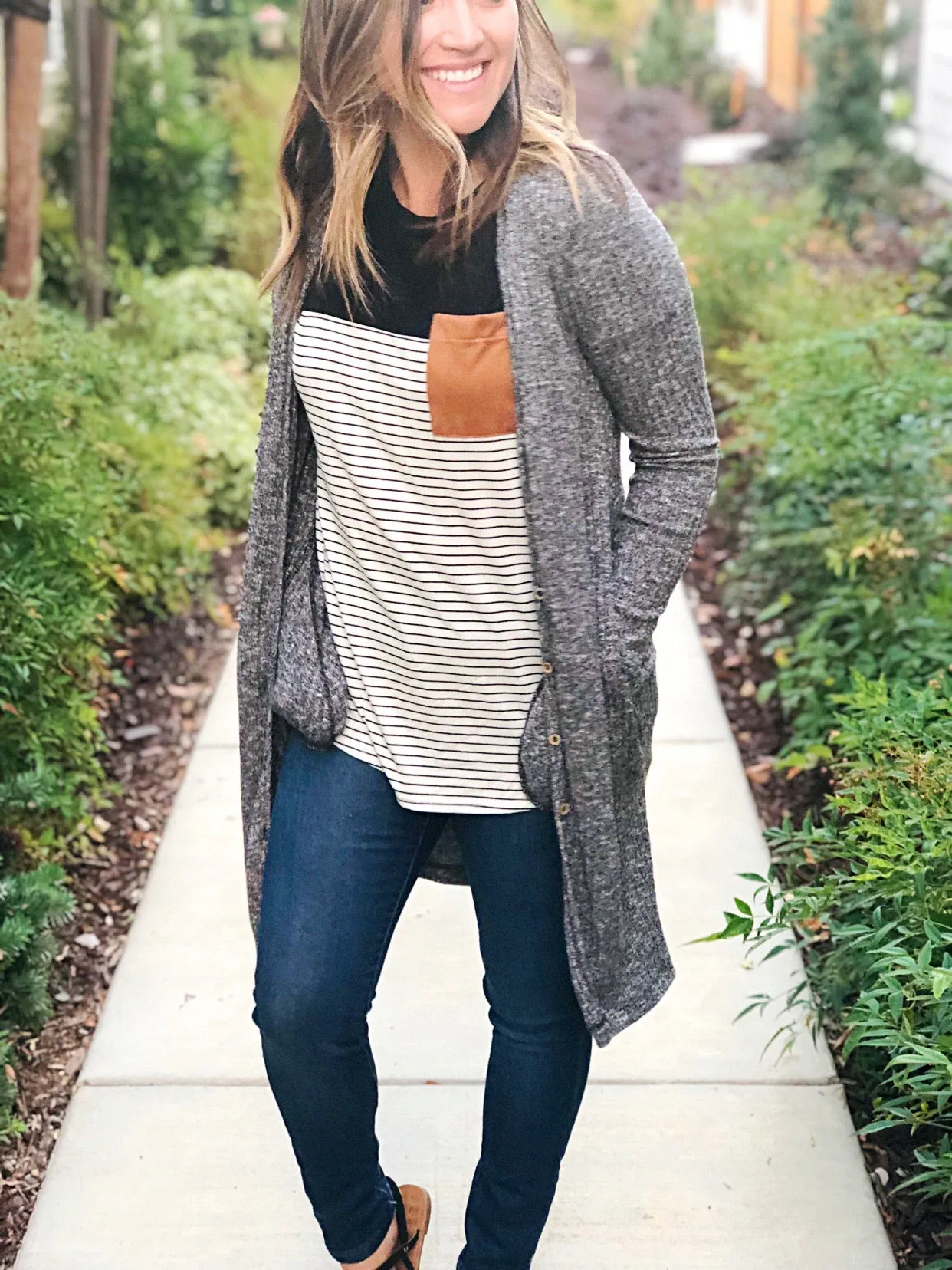 BUTTON DOWN POCKETED CARDIGAN