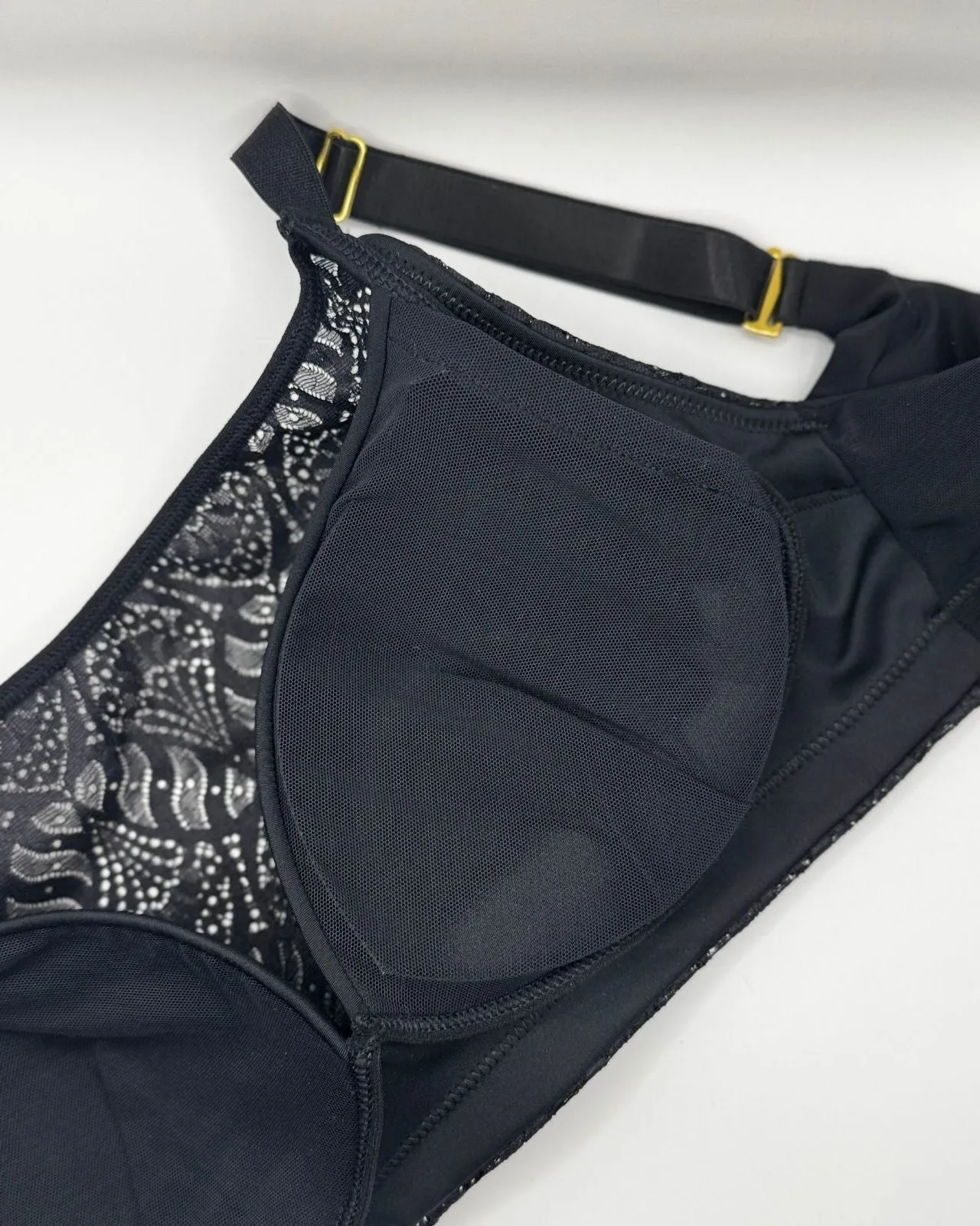 Carrie Pocketed Lace Molded Cup Bra