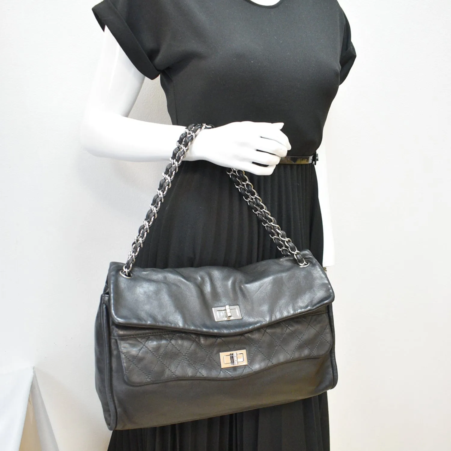 CHANEL Double Foldover Twist Closure Smooth Lambskin Tote Bag Black