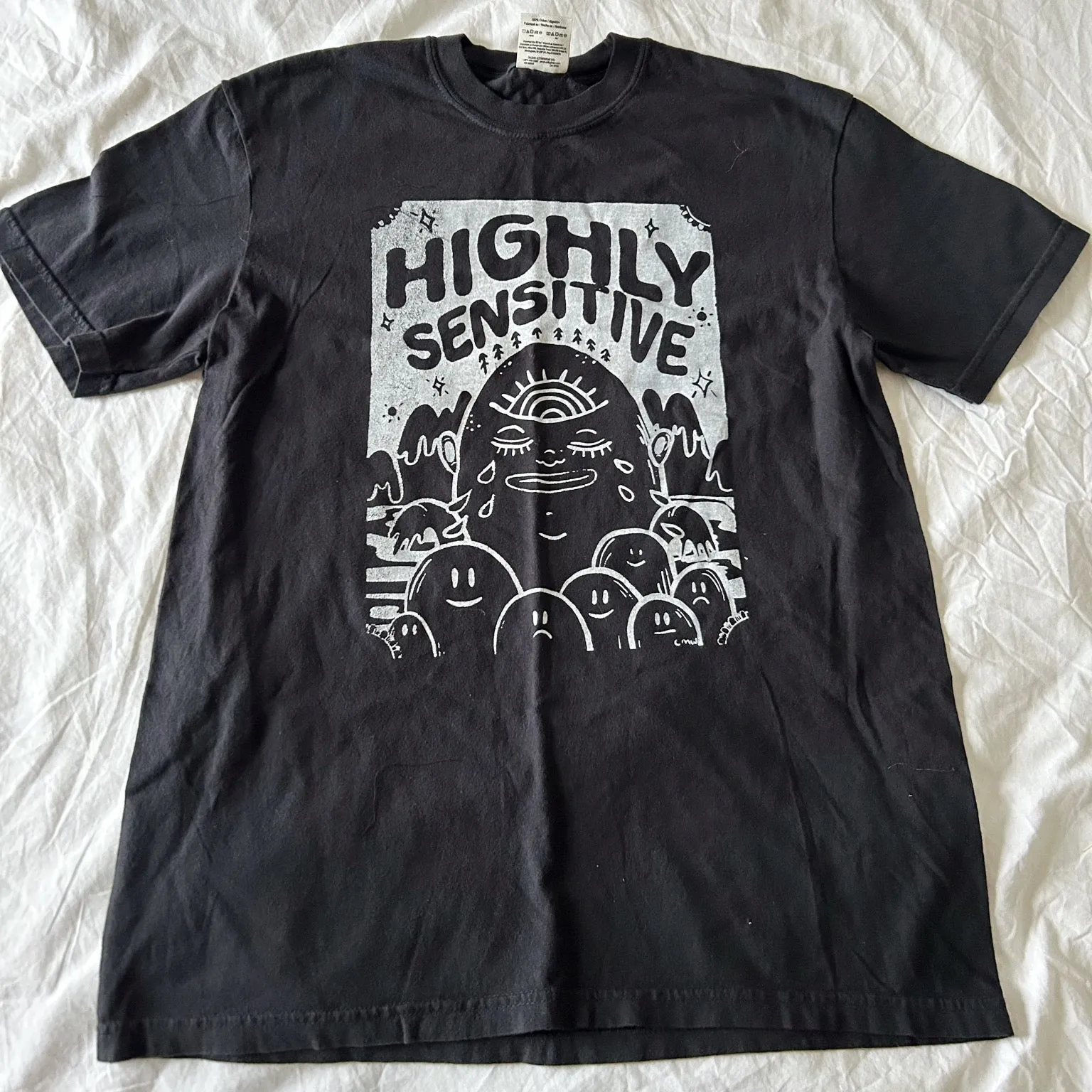 Comfort Colors T-shirt: Black Highly Sensitive