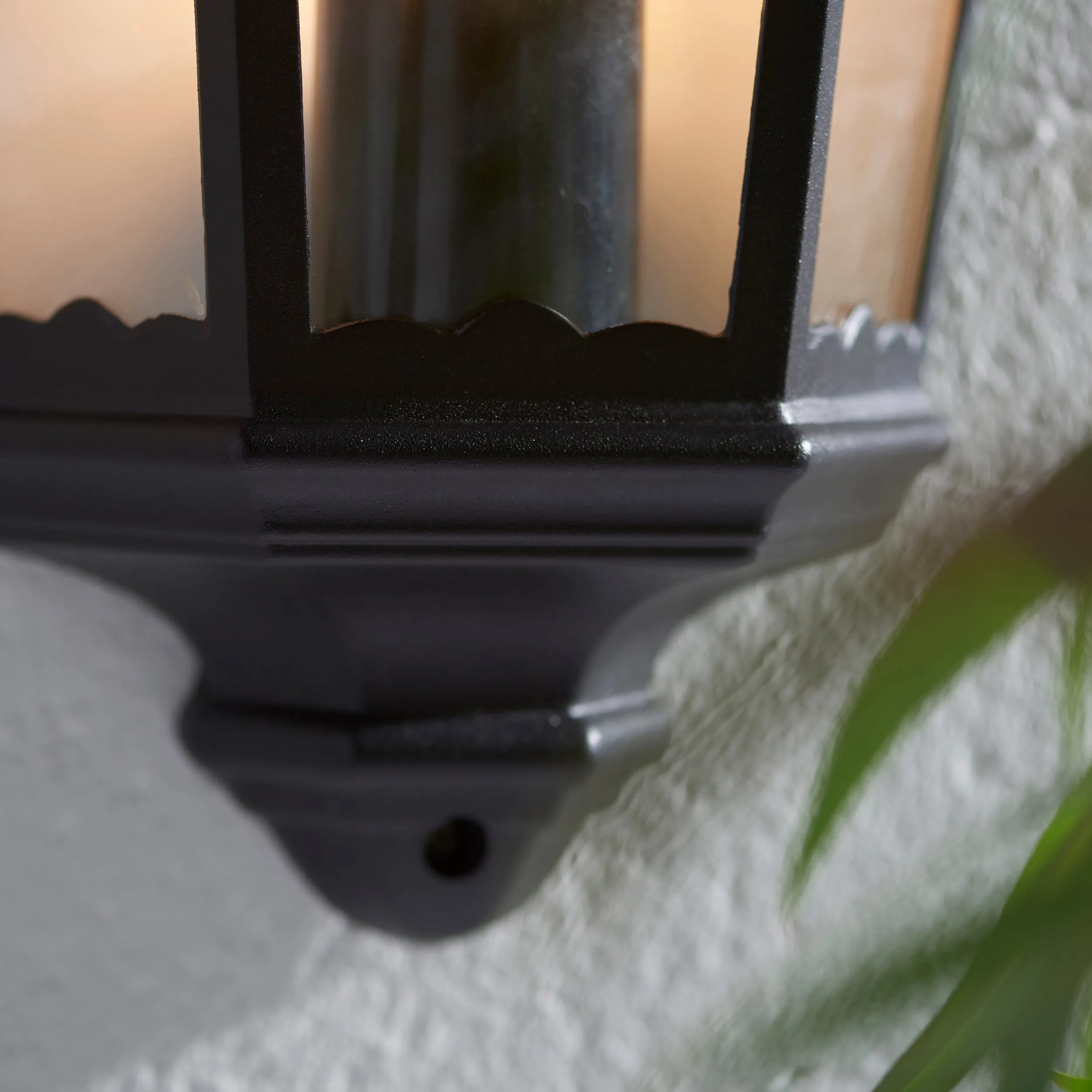 Endon 76547 Burford 1lt Wall Matt black & clear glass 60W E27 GLS (Required)