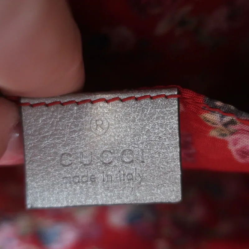Gucci Trapuntata Small Camera Bag Silver Metallic Quilted Leather Crossbody