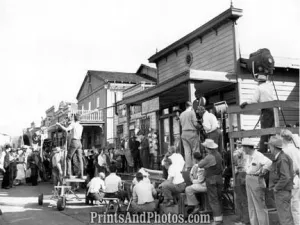 Hollywood Filming a Western  3 3923