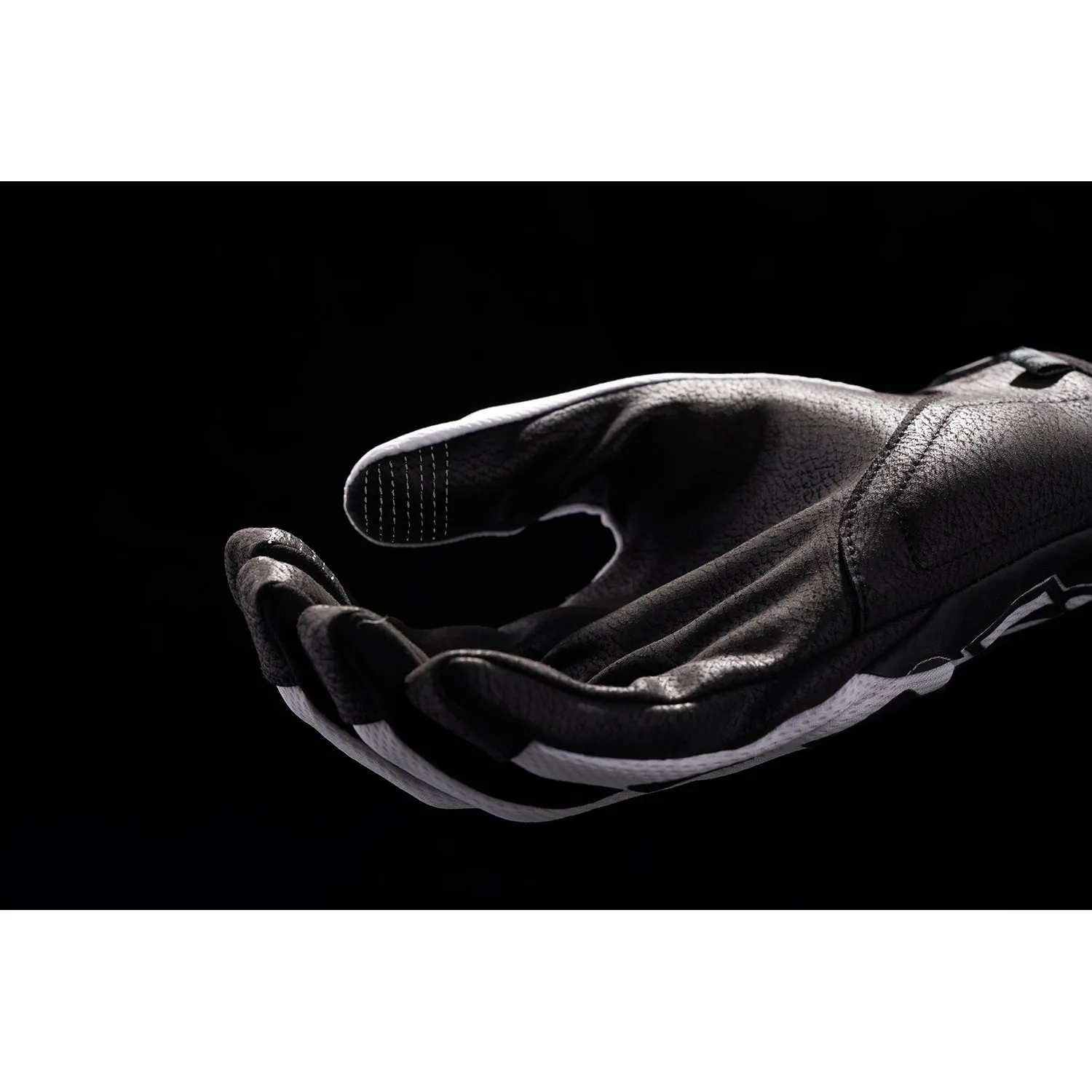 ICON Hooligan™ CE Gloves