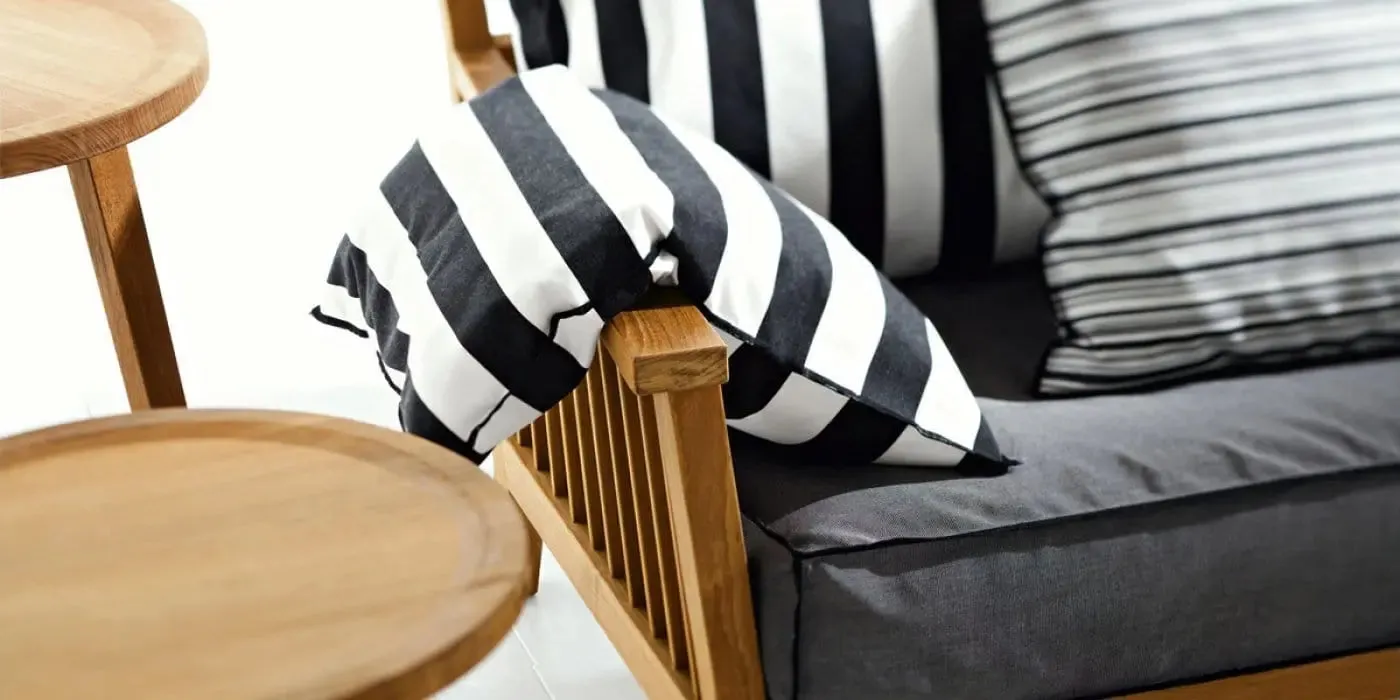 InOut 703 Outdoor Sofa
