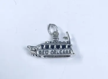 Jewelry - Louisiana Cake Pulls