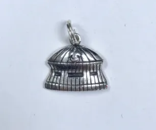 Jewelry - Louisiana Cake Pulls
