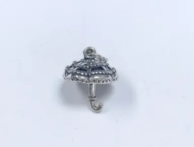 Jewelry - Louisiana Cake Pulls