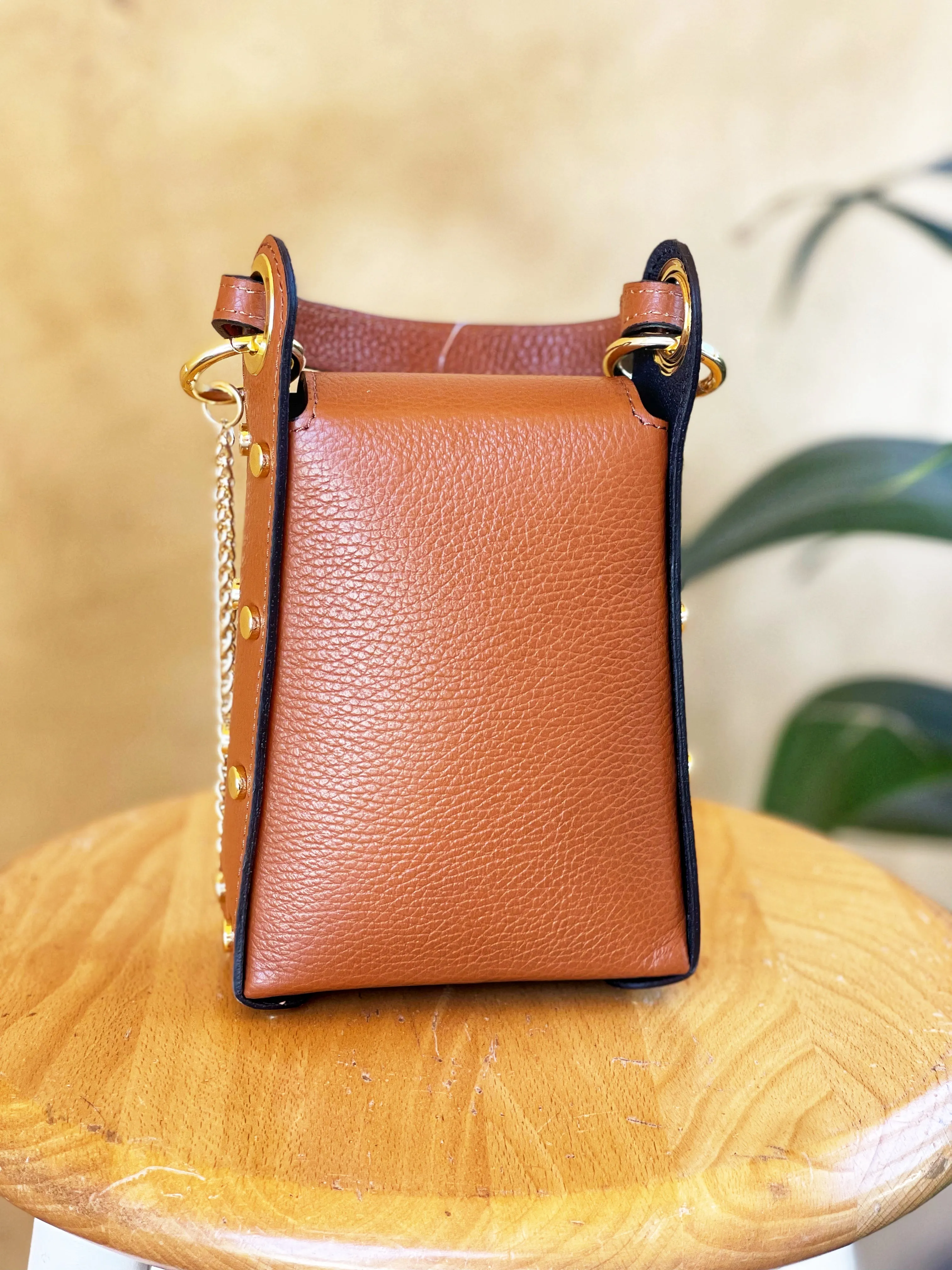 Jijou Capri Bumblebee Leather Cellphone Case Bag