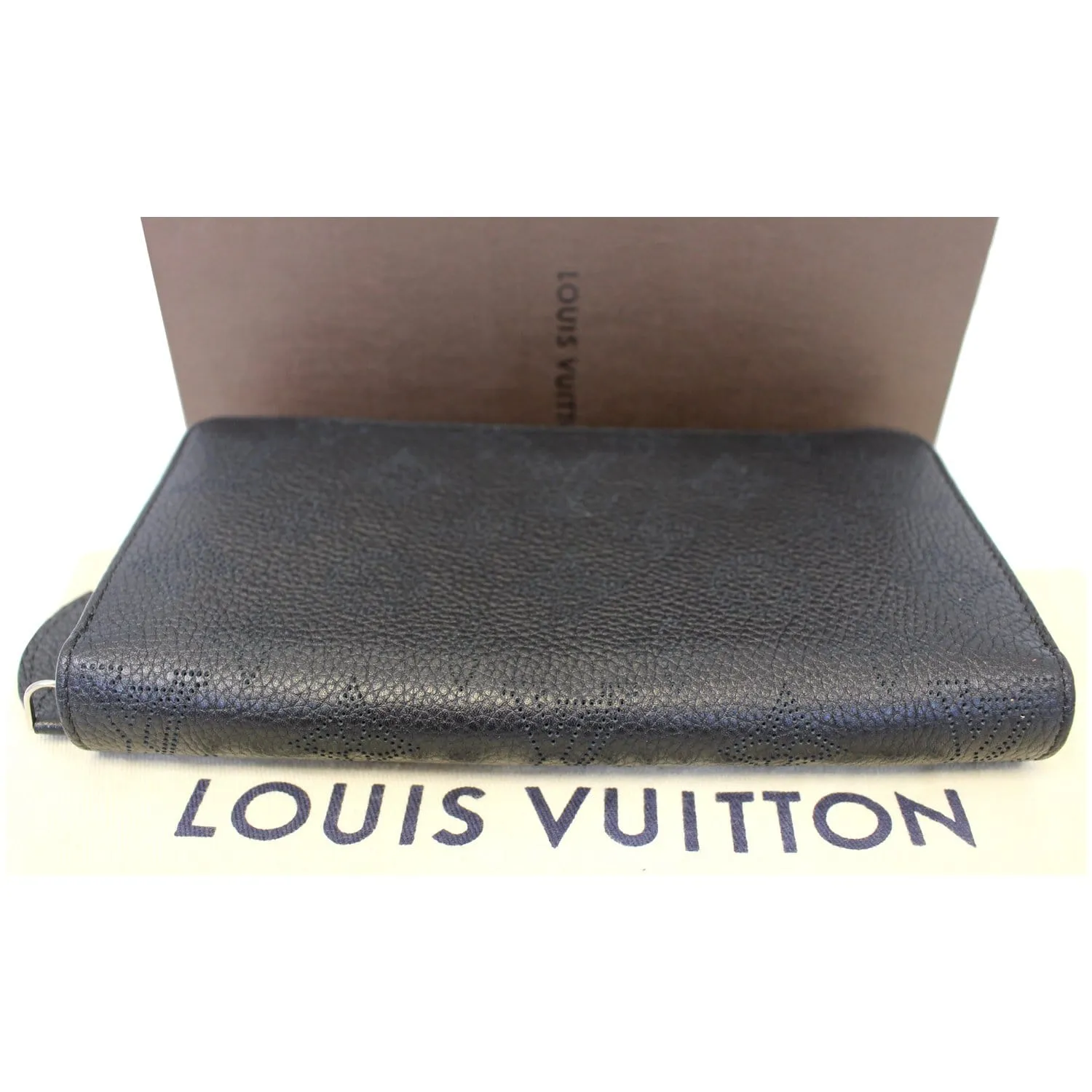 LOUIS VUITTON Mahina Zippy Wallet Noir Black