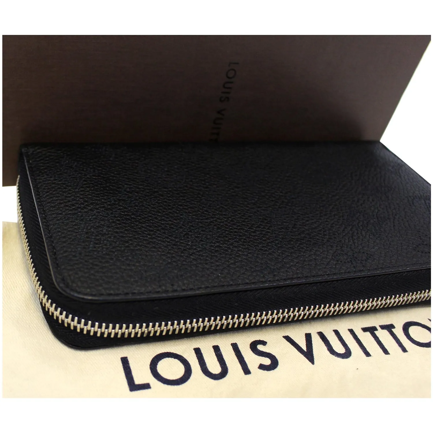 LOUIS VUITTON Mahina Zippy Wallet Noir Black