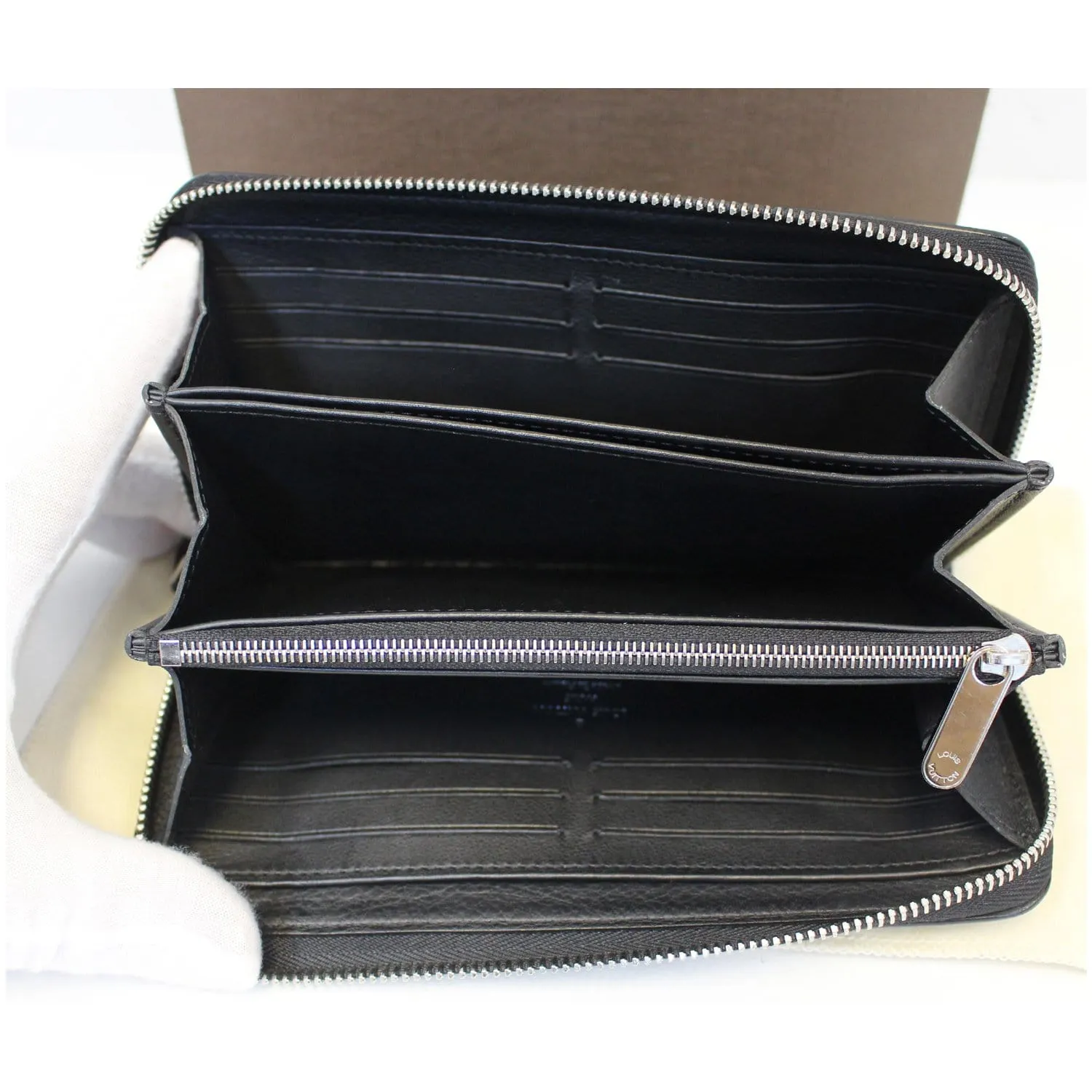 LOUIS VUITTON Mahina Zippy Wallet Noir Black
