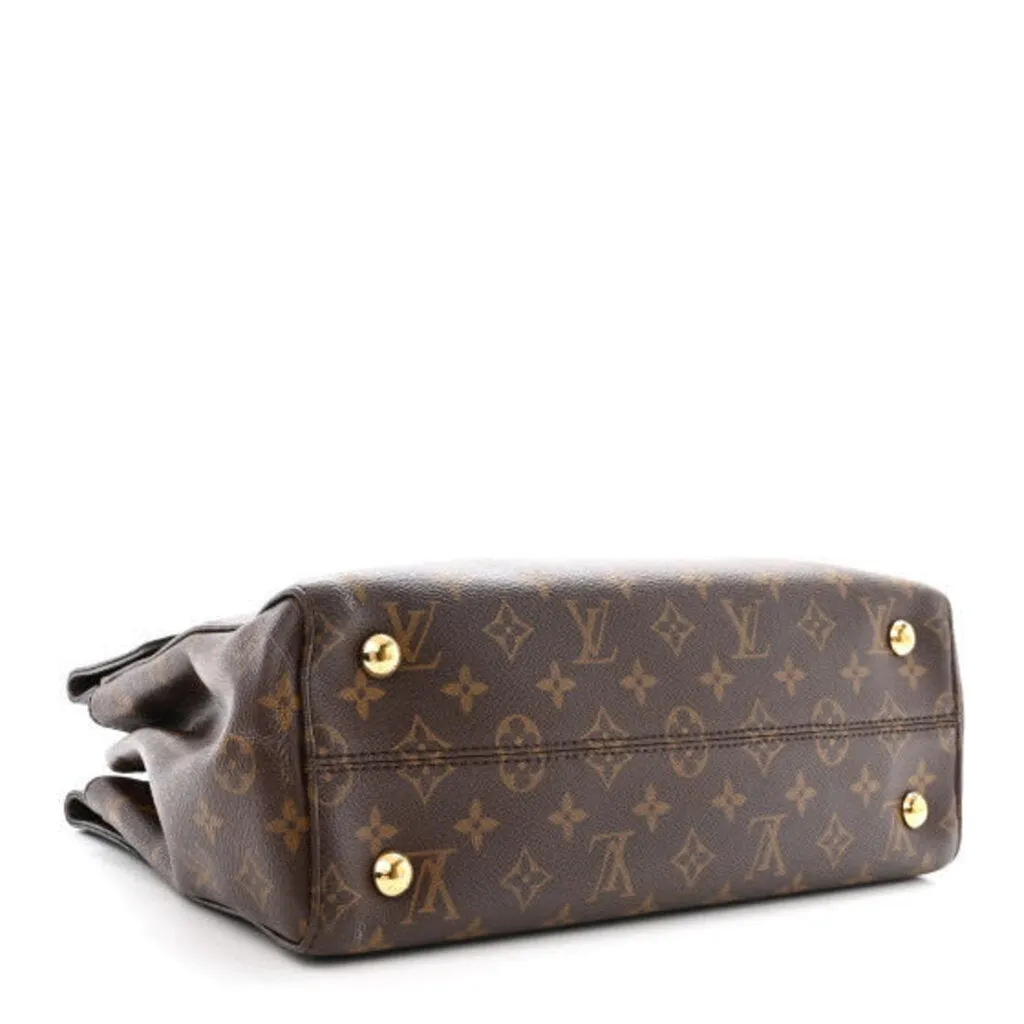 Louis Vuitton Monogram Venus Black