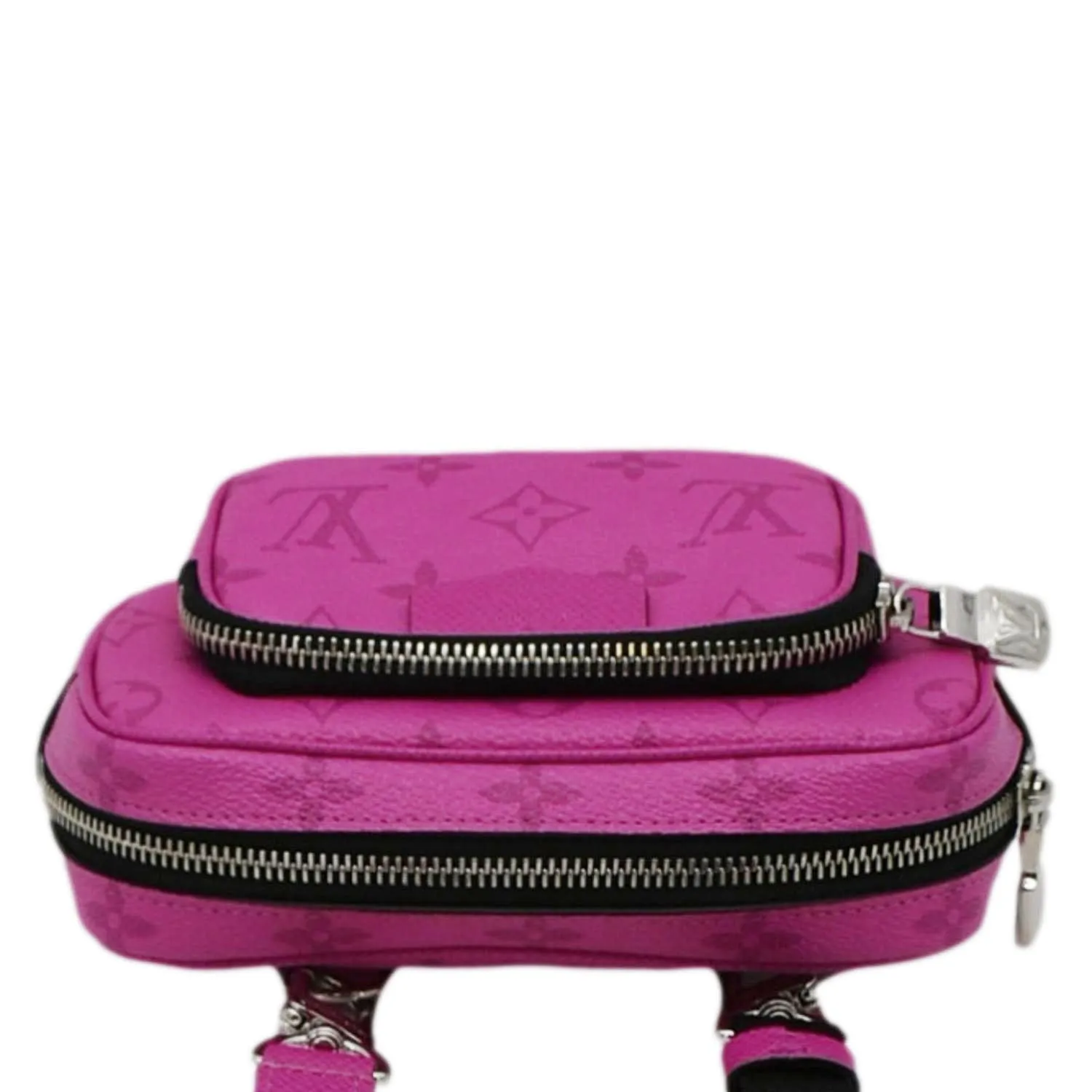 LOUIS VUITTON Outdoor Monogram Taigarama Pouch Pink
