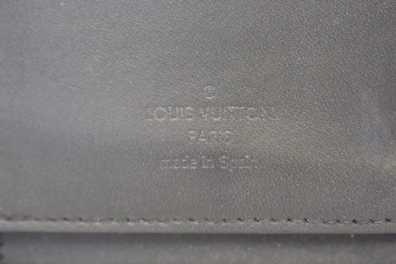 LOUIS VUITTON Vertical Damier Infini Leather Zippy Wallet - Sale