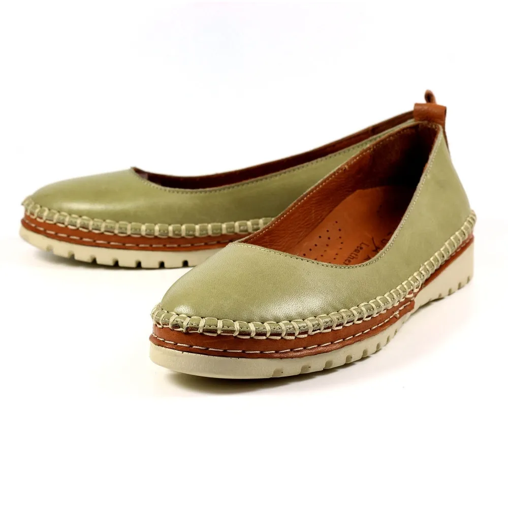 Lunar Dove Khaki Leather Pump Shoe