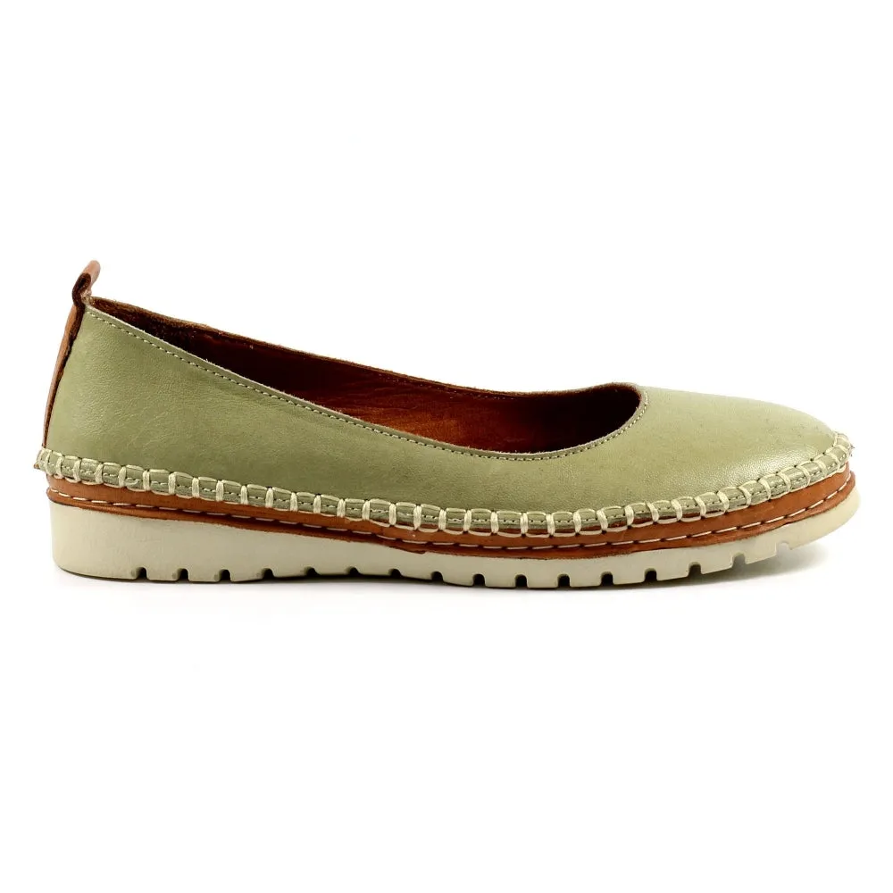 Lunar Dove Khaki Leather Pump Shoe