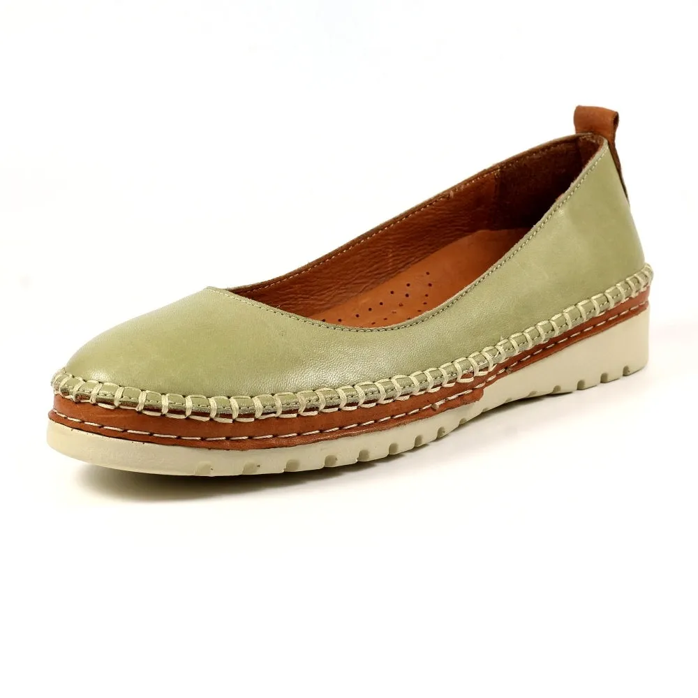 Lunar Dove Khaki Leather Pump Shoe