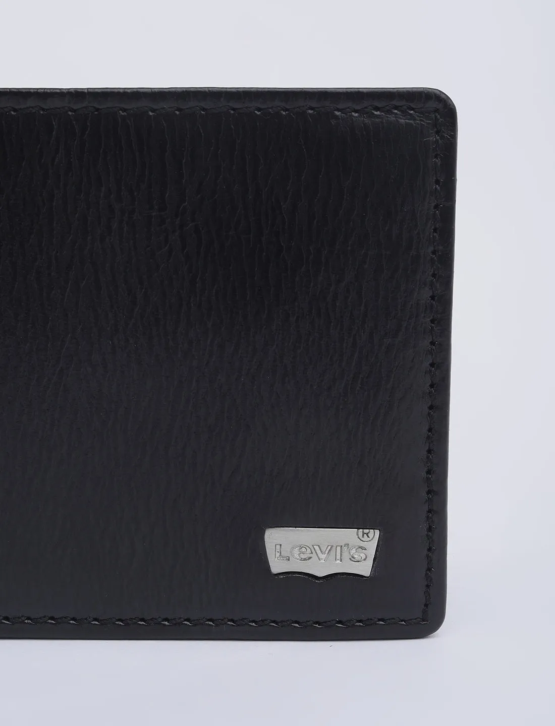 Men's Black Solid Bi-Fold Wallet