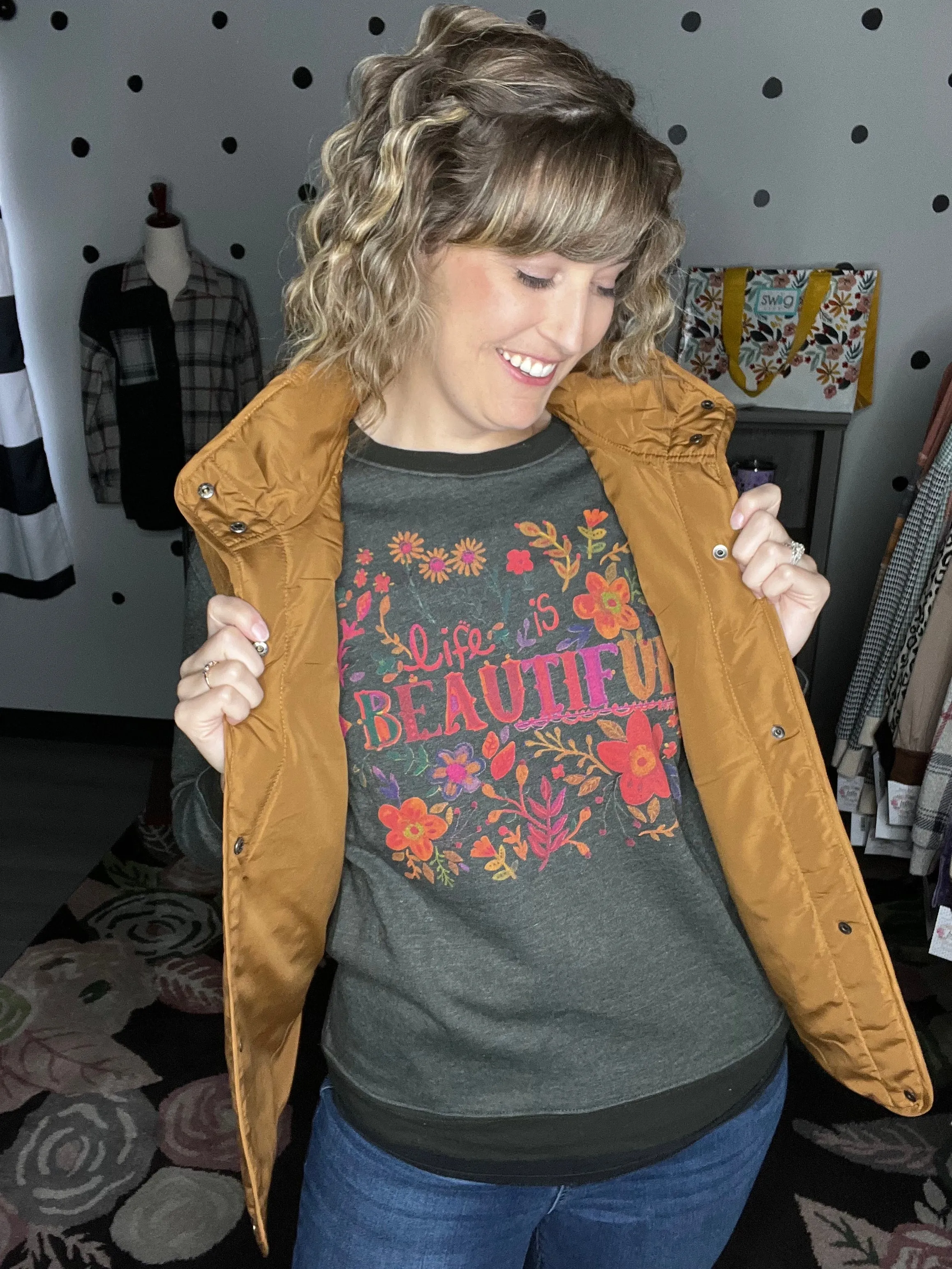 Natural Life | Comfy Pocket Sweatshirt | Life Is Beautiful