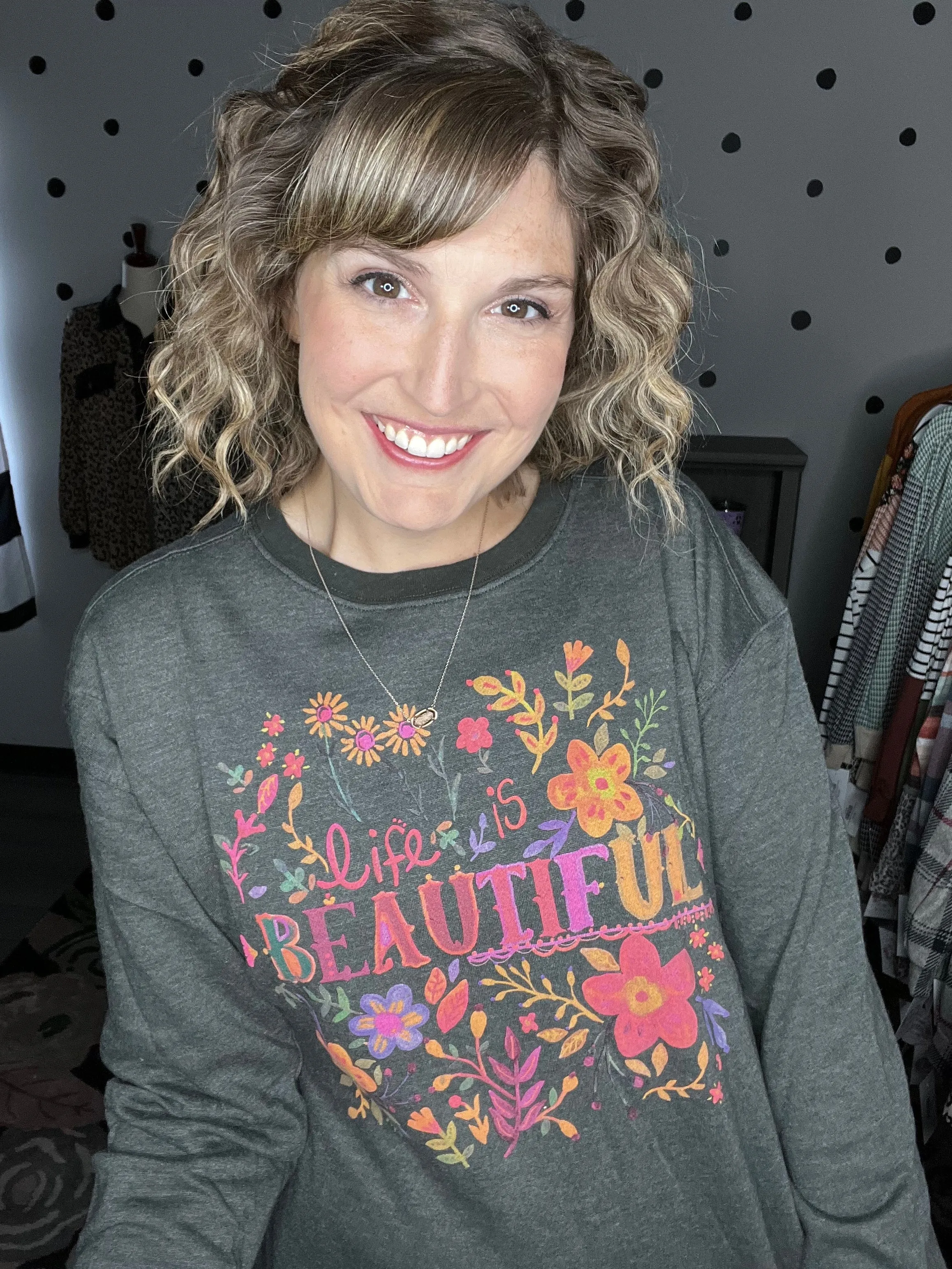 Natural Life | Comfy Pocket Sweatshirt | Life Is Beautiful