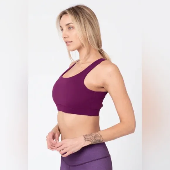 NWT Vie Active Savannah Bra