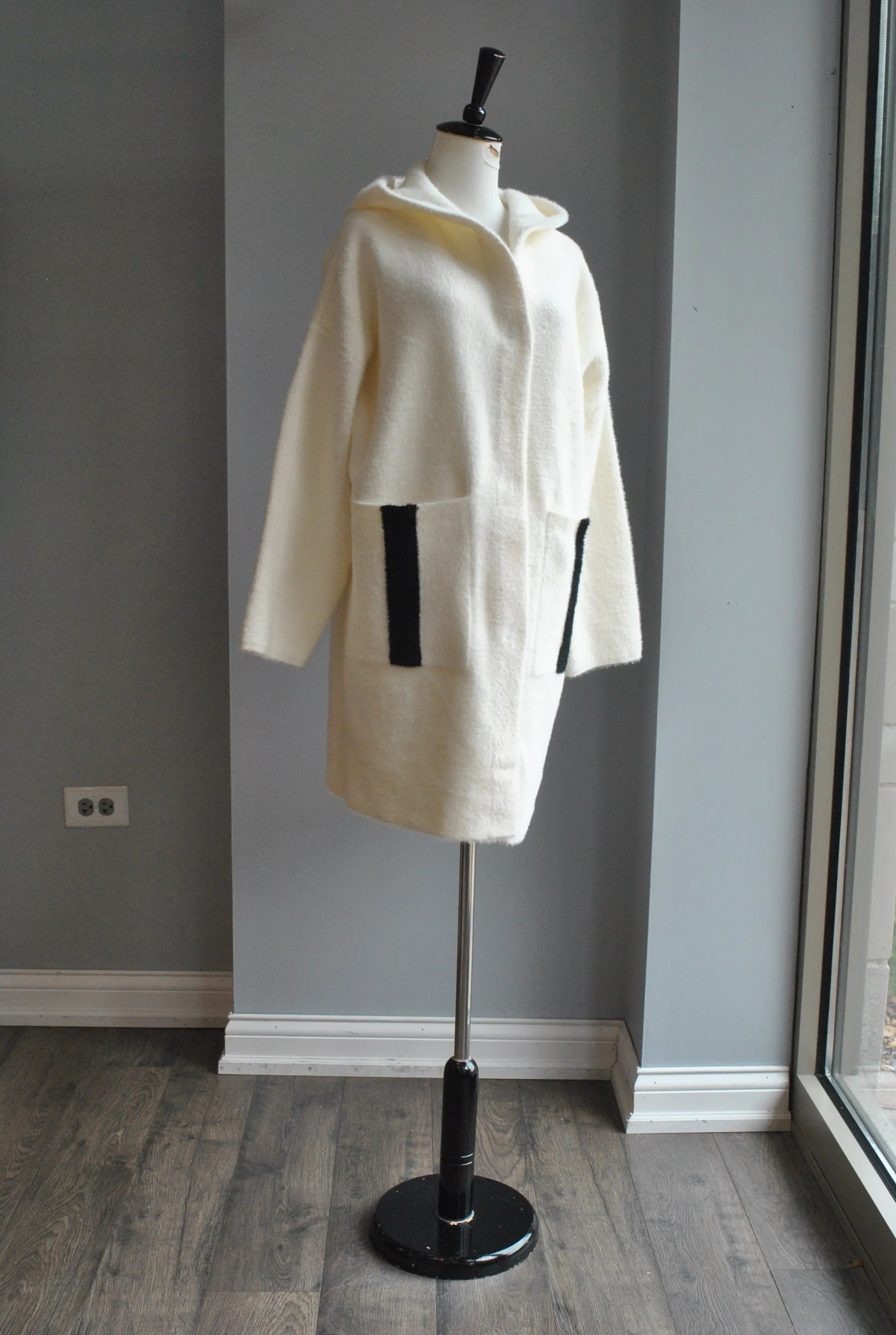 OFF WHITE CASUAL ALPAKA COAT WITH A HOODIE