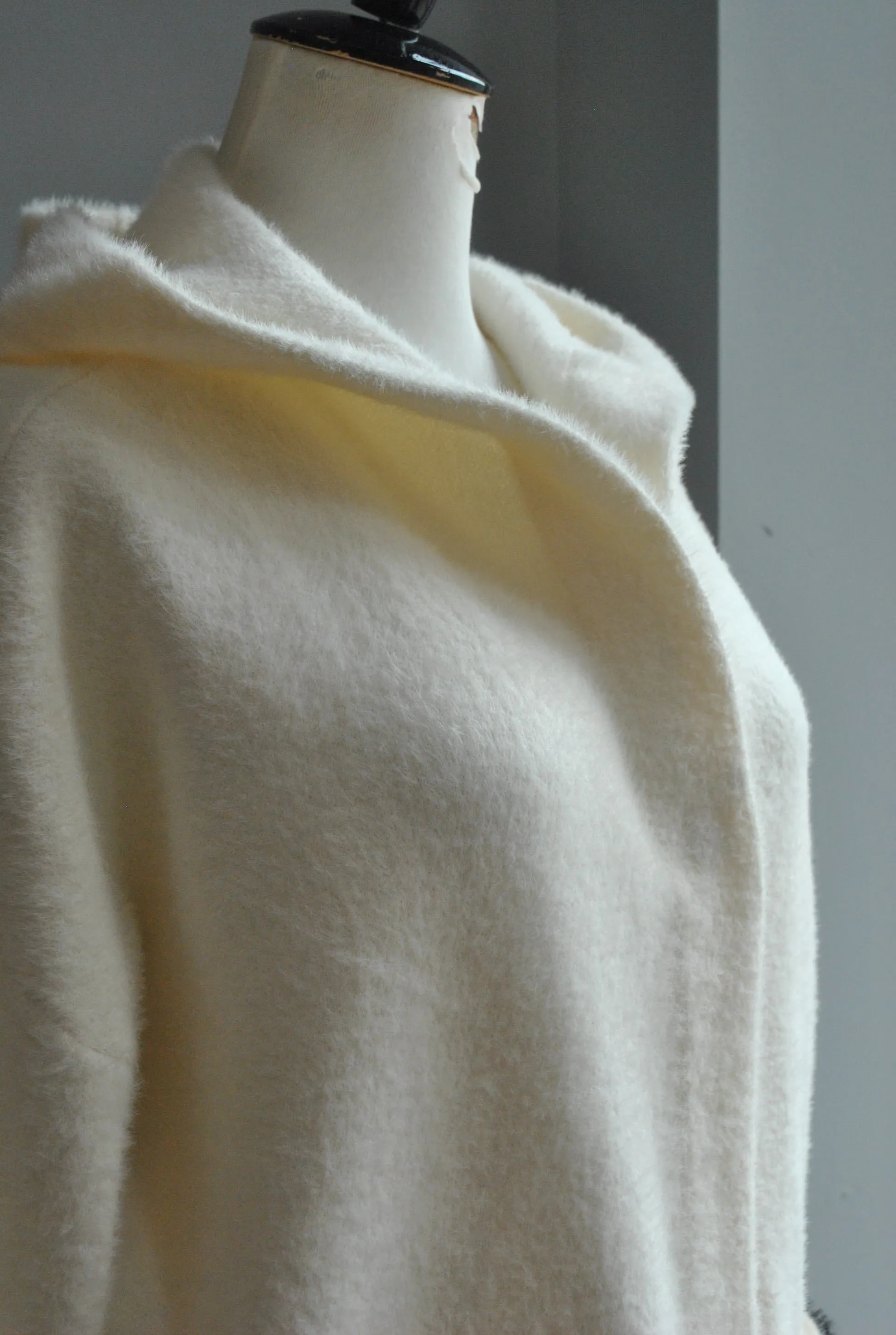 OFF WHITE CASUAL ALPAKA COAT WITH A HOODIE