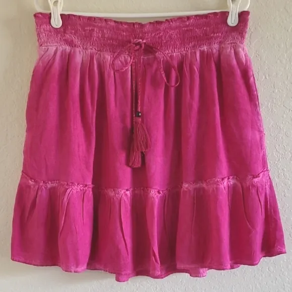 Pilco Pink Smocked Mini Skirt with Tie Tassel Front. Sz. L Hot Pink.