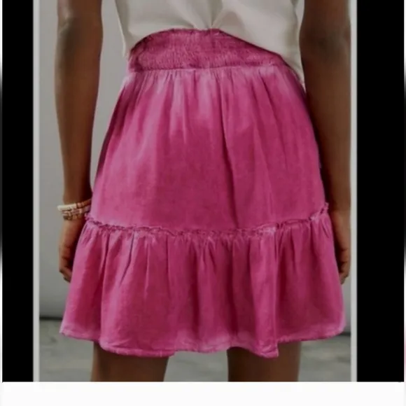 Pilco Pink Smocked Mini Skirt with Tie Tassel Front. Sz. L Hot Pink.