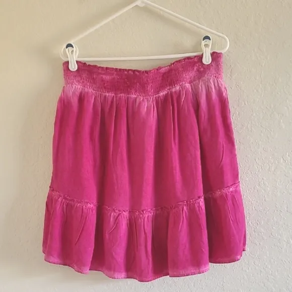 Pilco Pink Smocked Mini Skirt with Tie Tassel Front. Sz. L Hot Pink.
