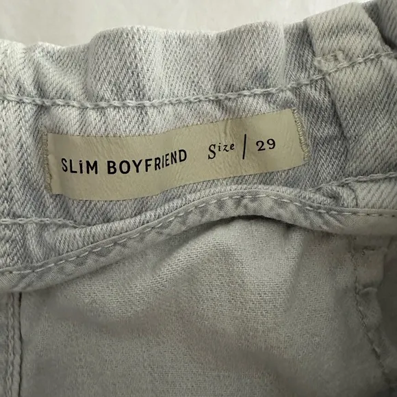 Pilcro by Anthropologie High Rise Denim Shorts, light wash, belt, size 29