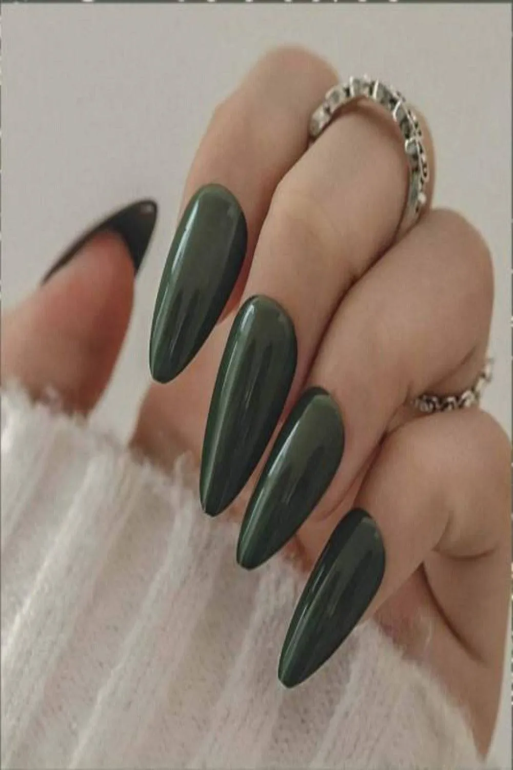 Press On Nails Glossy Almond Green Stiletto Nails Kit