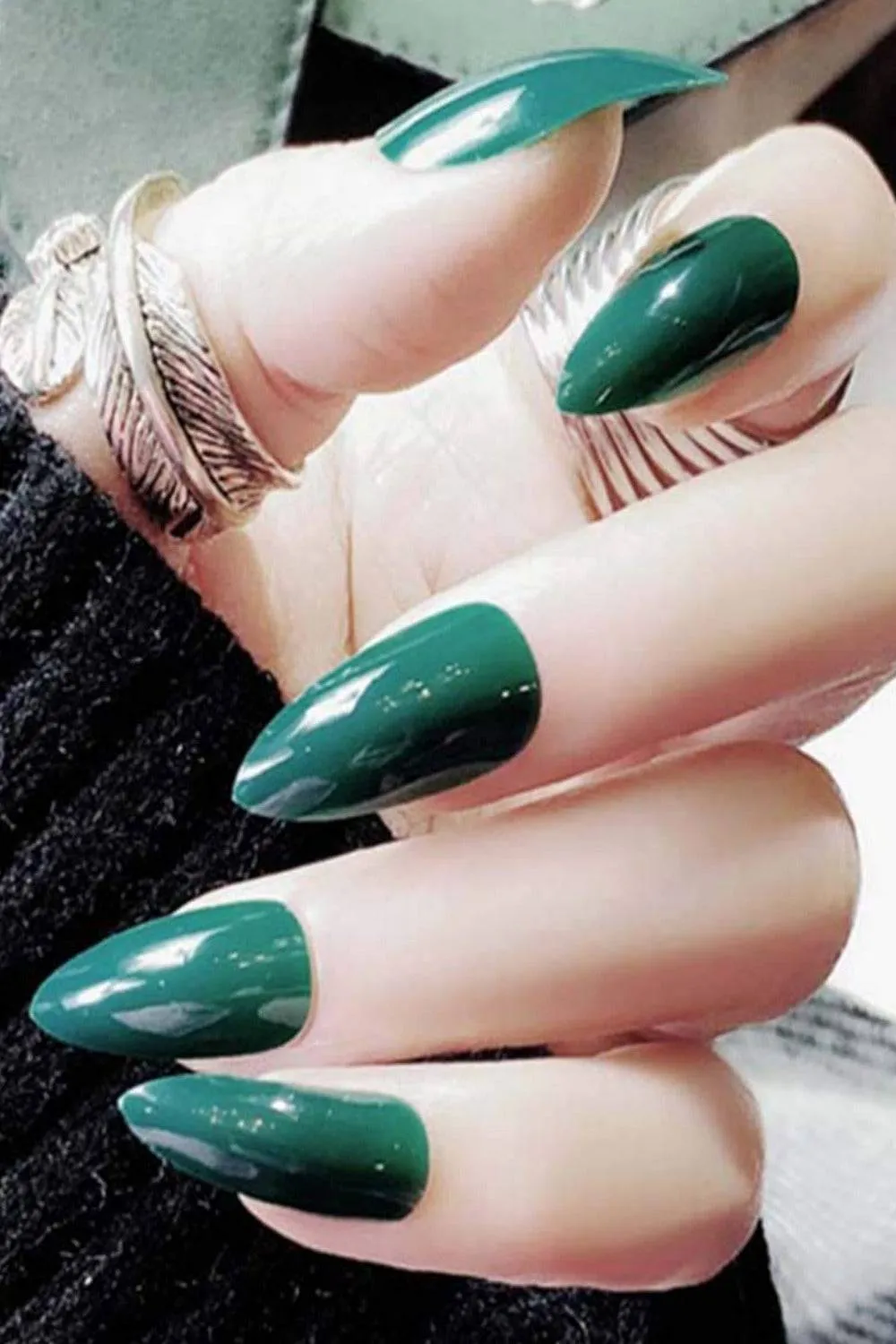 Press On Nails Glossy Almond Green Stiletto Nails Kit