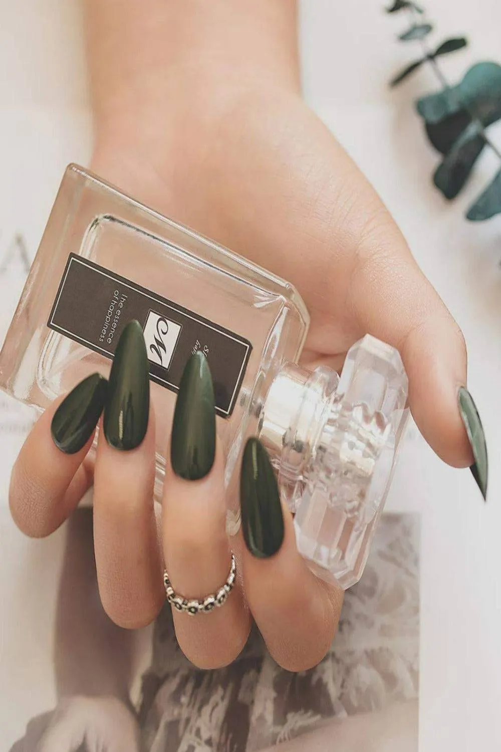 Press On Nails Glossy Almond Green Stiletto Nails Kit